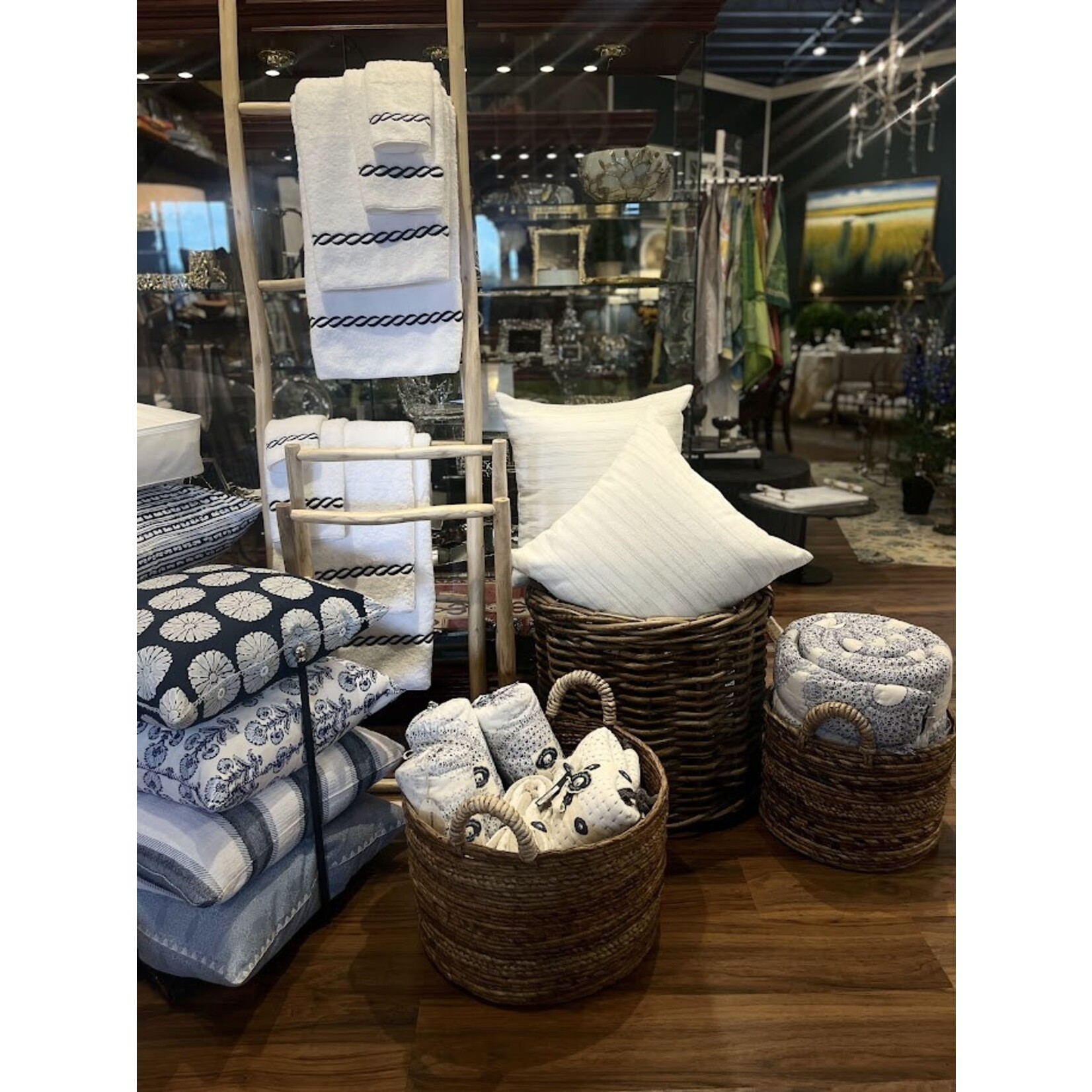 Matouk Classic Chain White Cotton Towel
