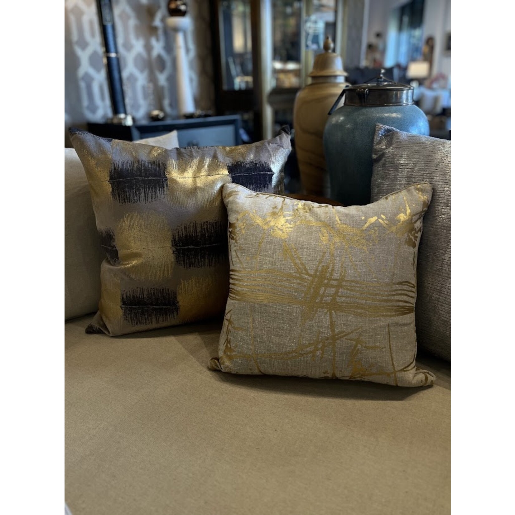 Mode Living Ombre 062 Down Pillow 22x22