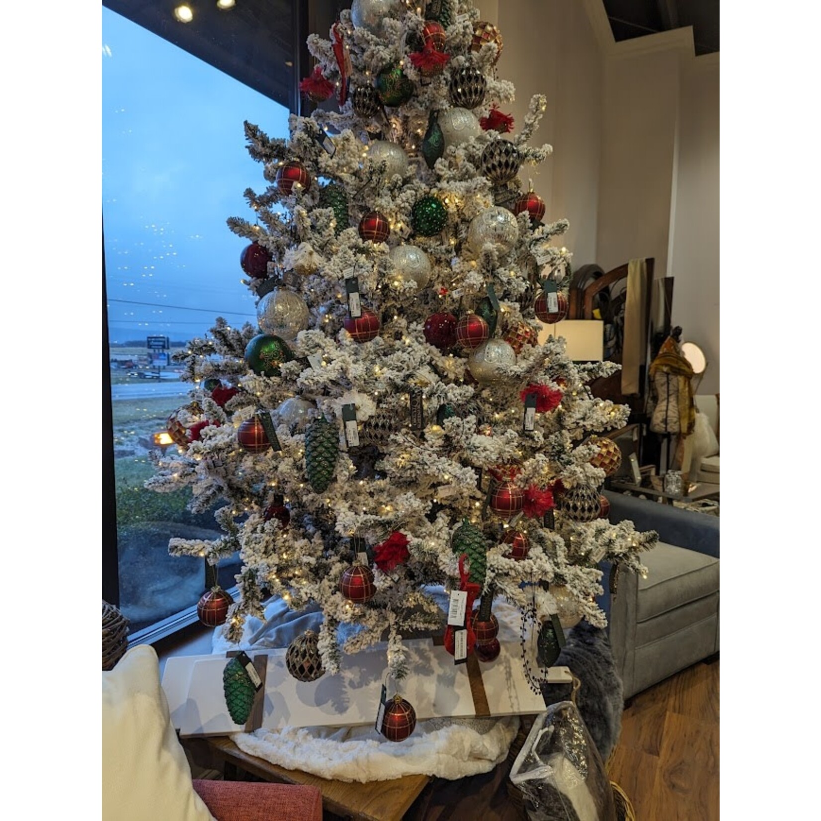 Texxture Verona Ornament