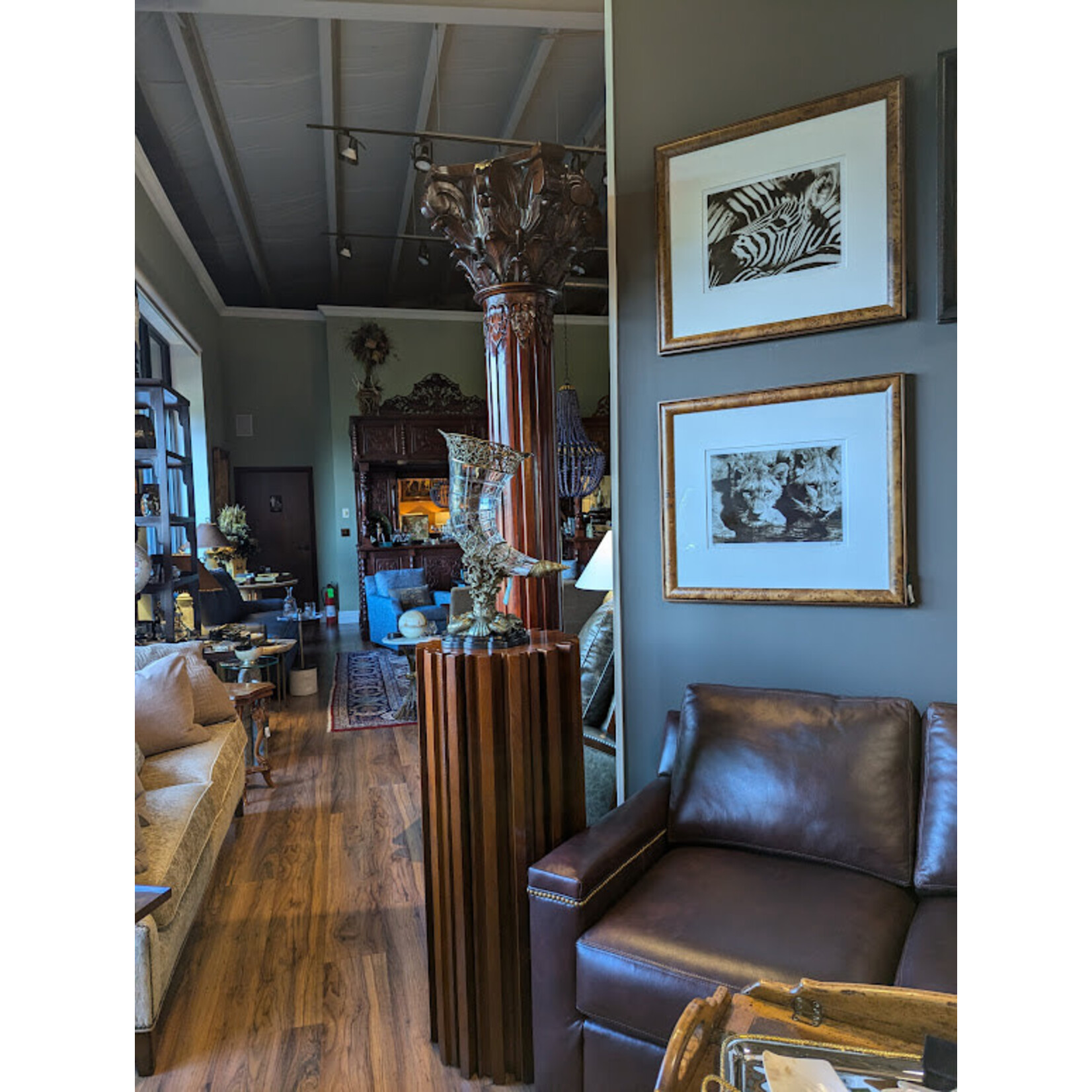 Baker Furniture Huxley Pedestal American Walnut