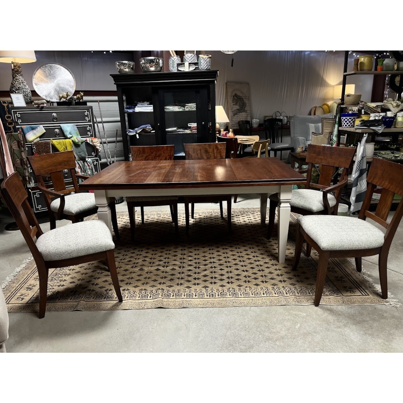 Gat Creek Caperton Hideaway Large Extension Cherry Table with 3 Leaves