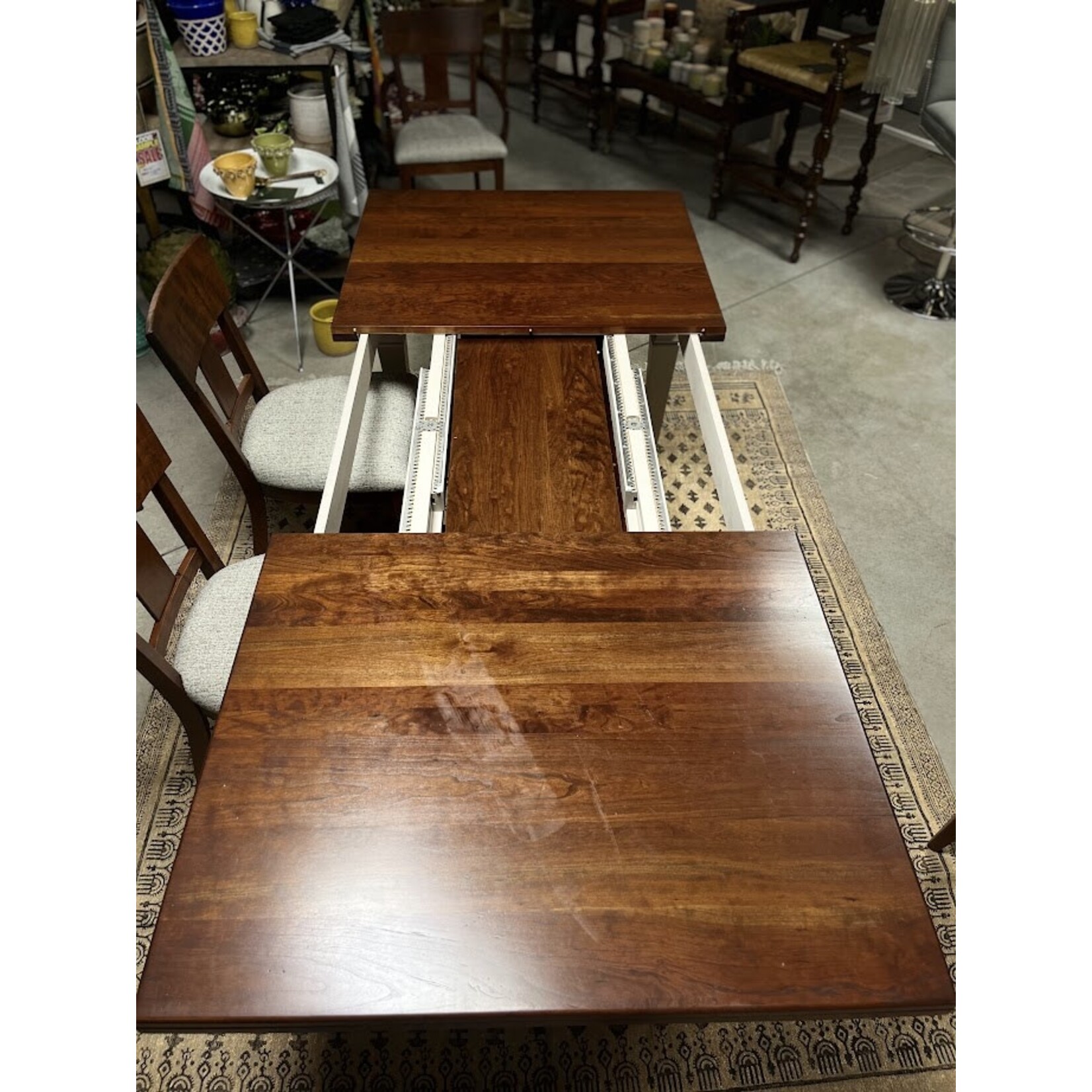 Gat Creek Caperton Hideaway Large Extension Cherry Table with 3 Leaves