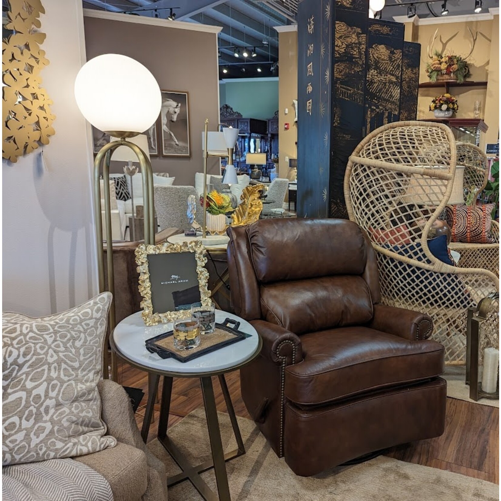 Noir Moriarty Floor Lamp