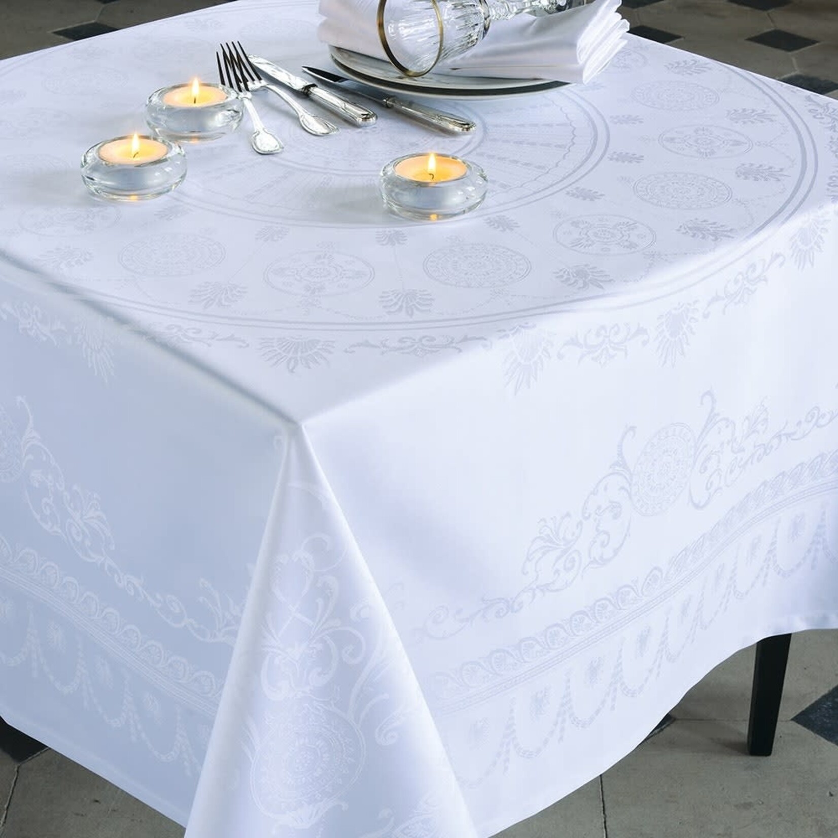 Garnier Thiebaut Eloise Diamant Tablecloth