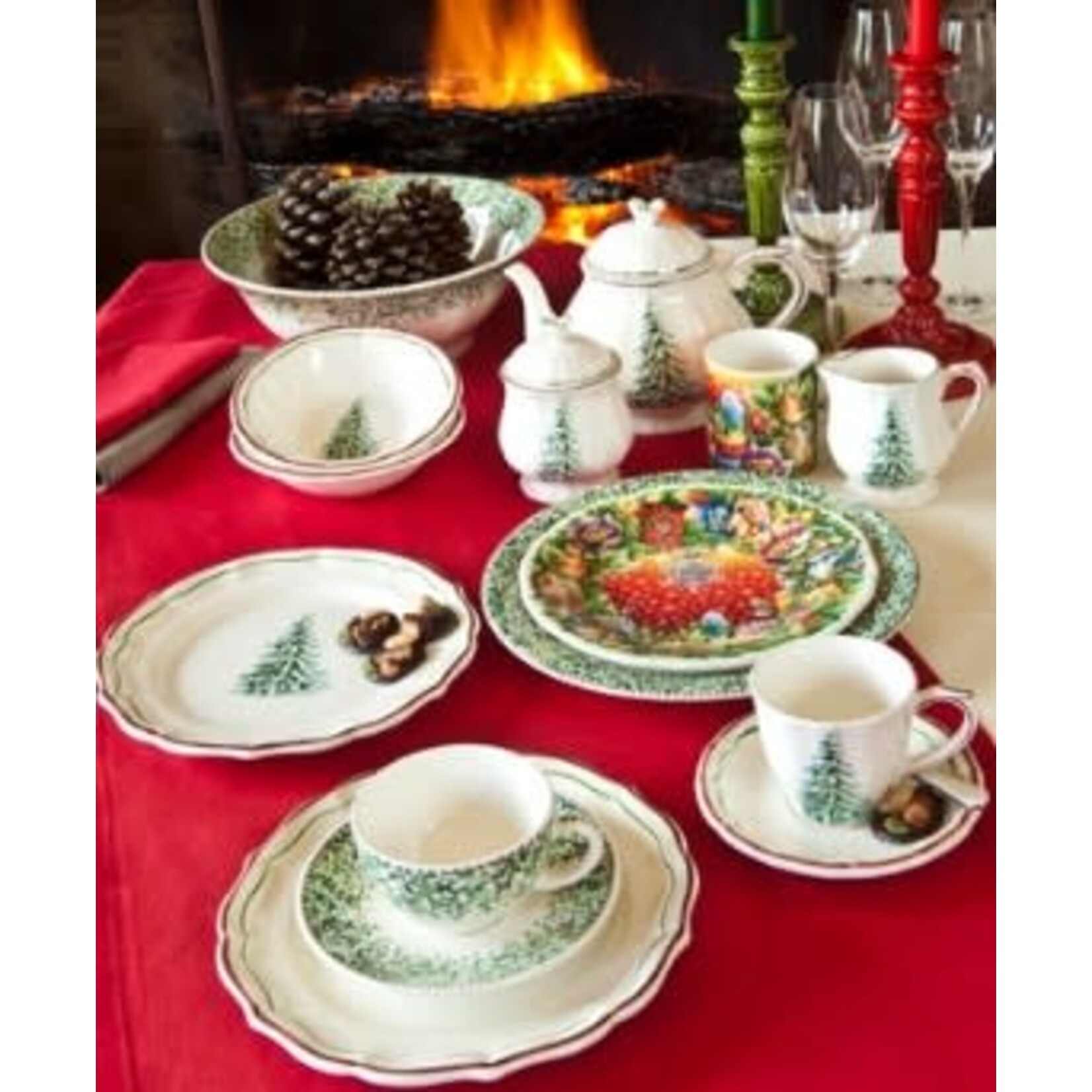 Gien Dessert Plate Filet Noel