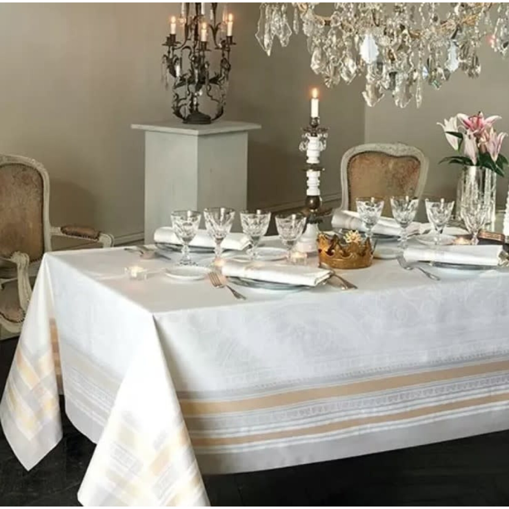 Garnier Thiebaut Galerie Des Glaces Vermeil Table Runner