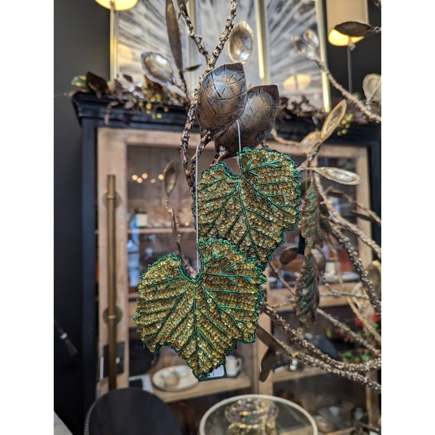 Jim Marvin Enterprises Green Grape Leaf Fabric Hanger Ornament 5"