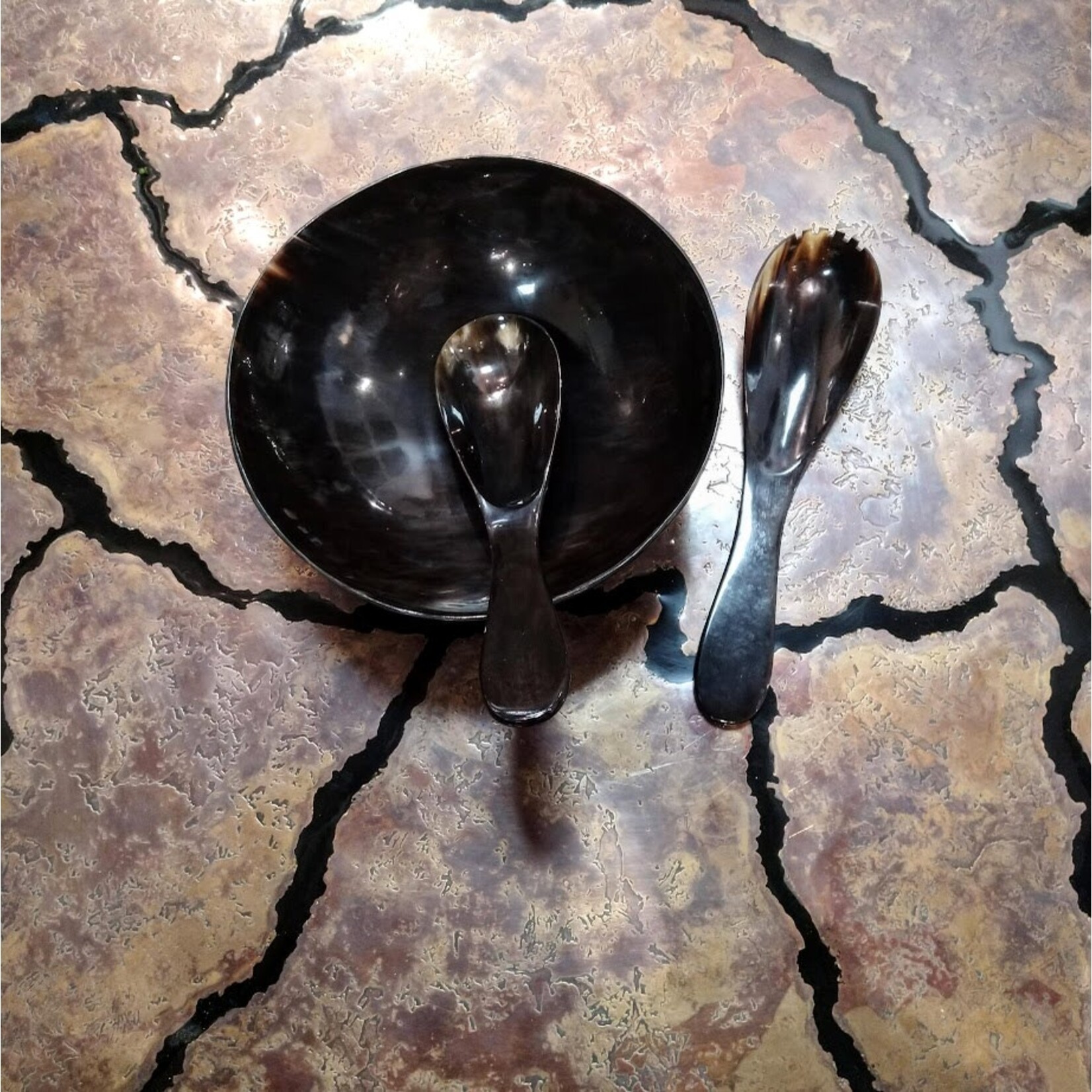 Carole Stupell LTD Natural African Horn Bowl with Salad Servers Set of 3