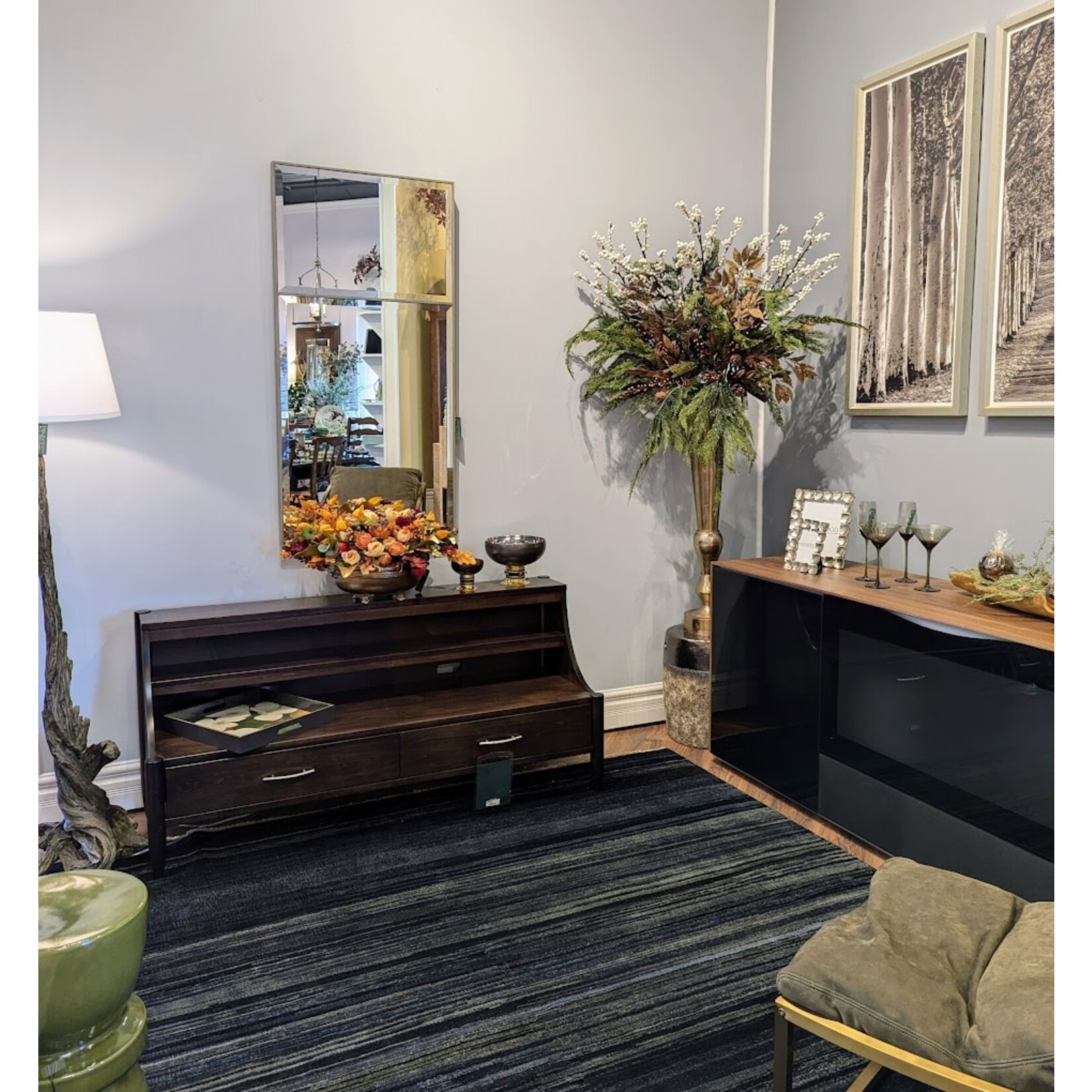 Keystone Collections Urbana Console Table