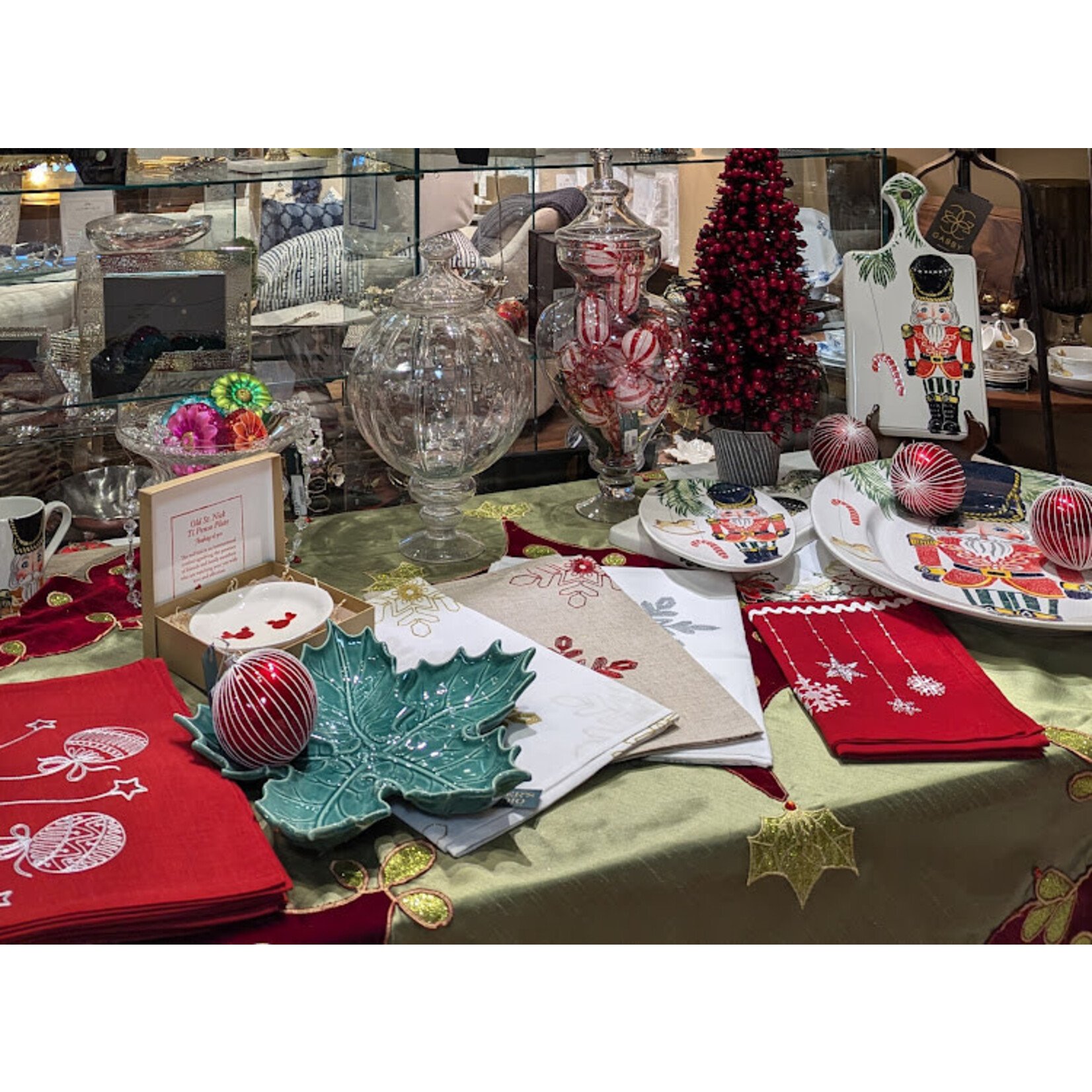 Jim Marvin Enterprises Red & White Stripe Glass Ball Ornament 4"