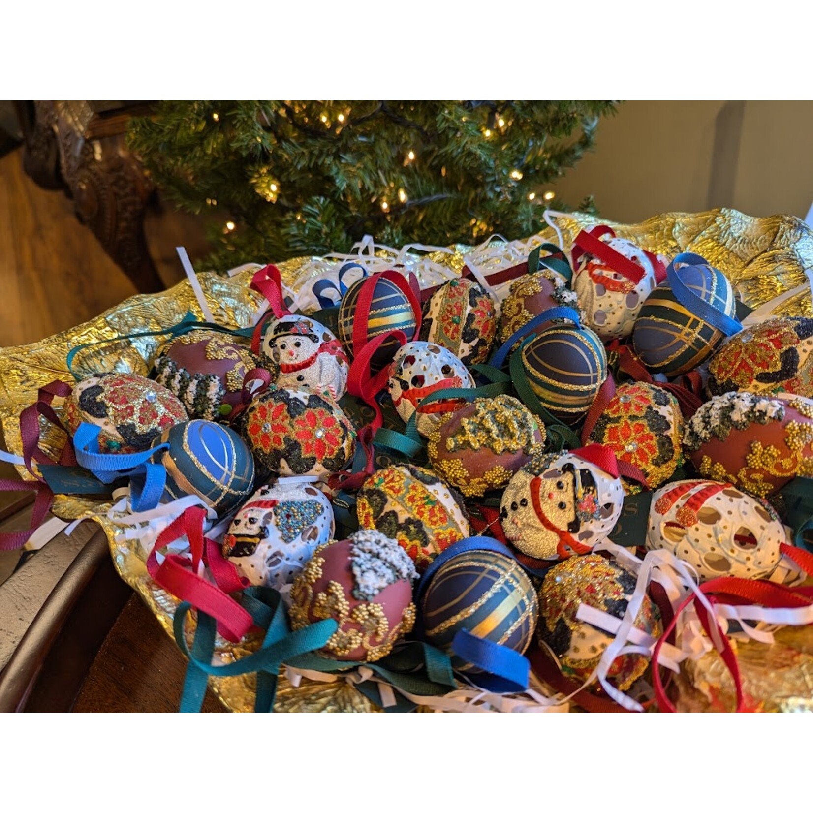 Peter's Seasons Poinsettia Egg Ornament