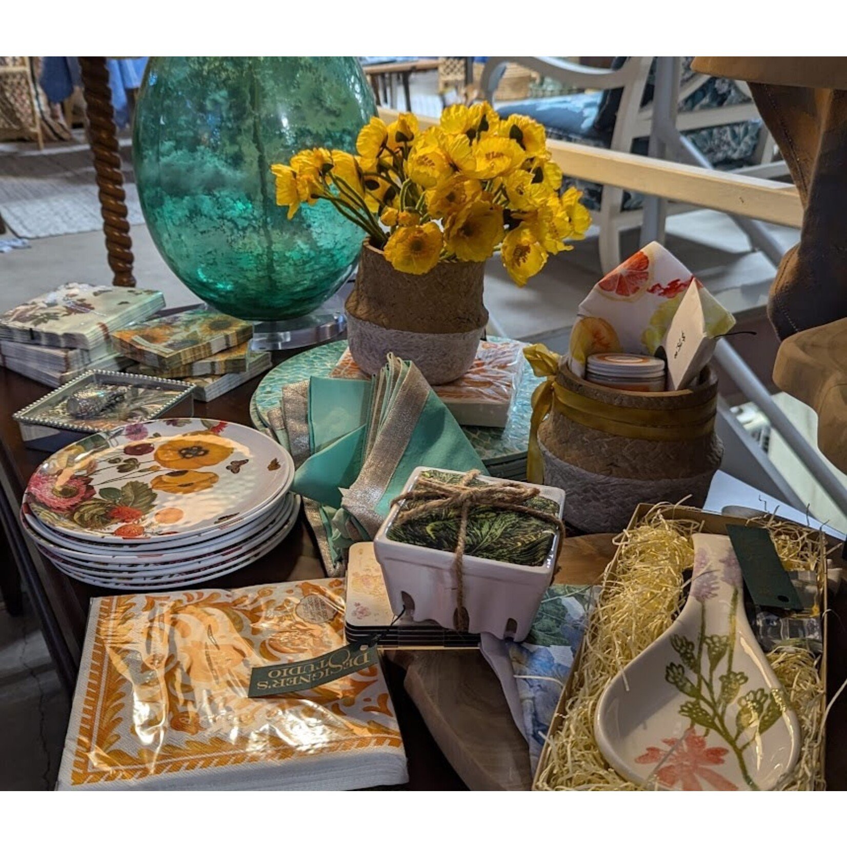 Napa Home and Garden Basket Weave Natural & White Belly Cachepot - Small 6.25" x 5.5"