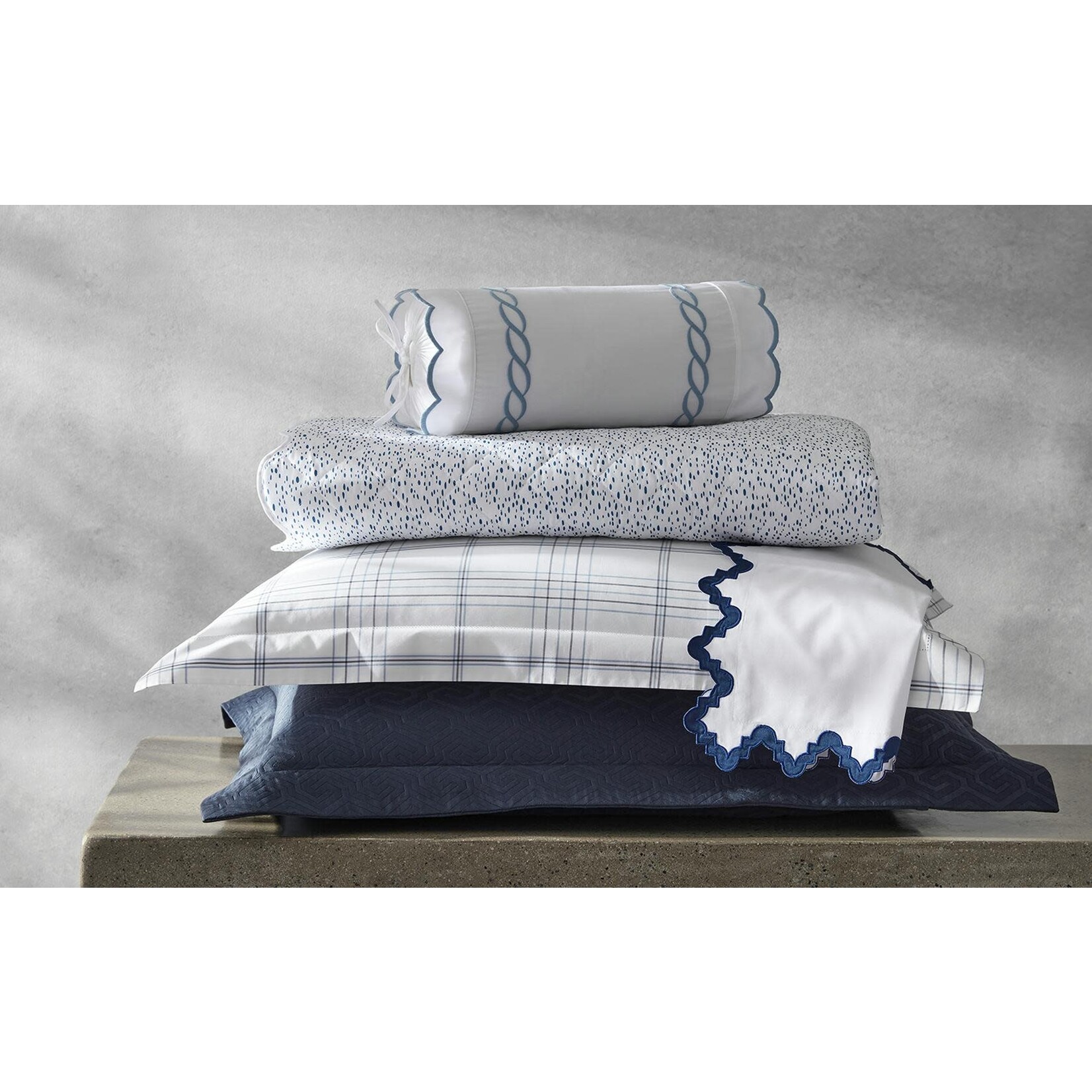 Matouk August Navy Plaid Cotton Percale King Fitted Sheet