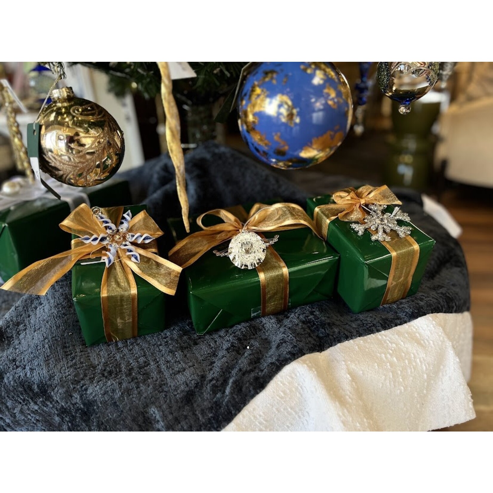Jim Marvin Enterprises Dark Blue Dipped in Gold Glass Ball Ornament 4.72"