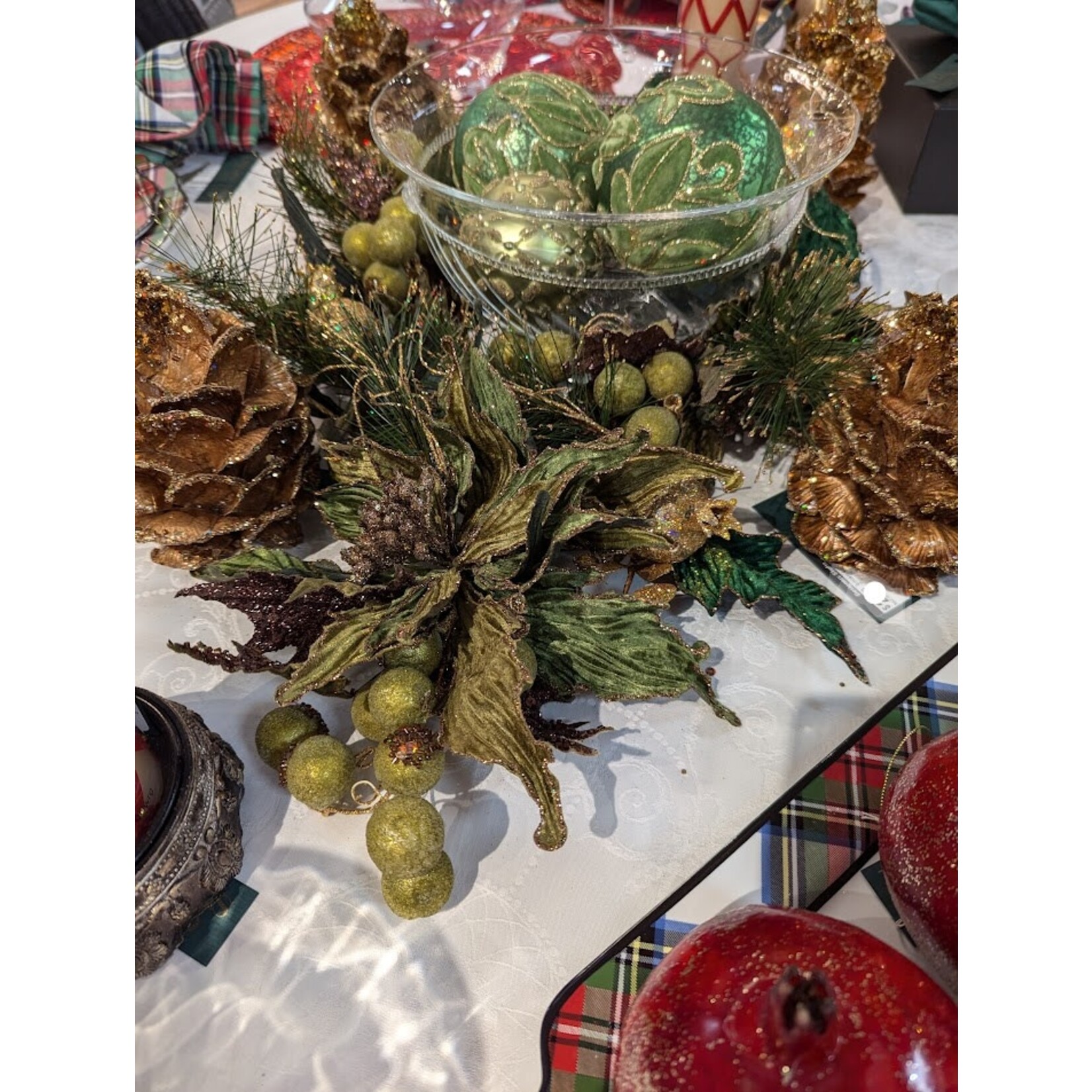 Jim Marvin Enterprises Green Leaf Glass Beaded Ball Ornament 4"