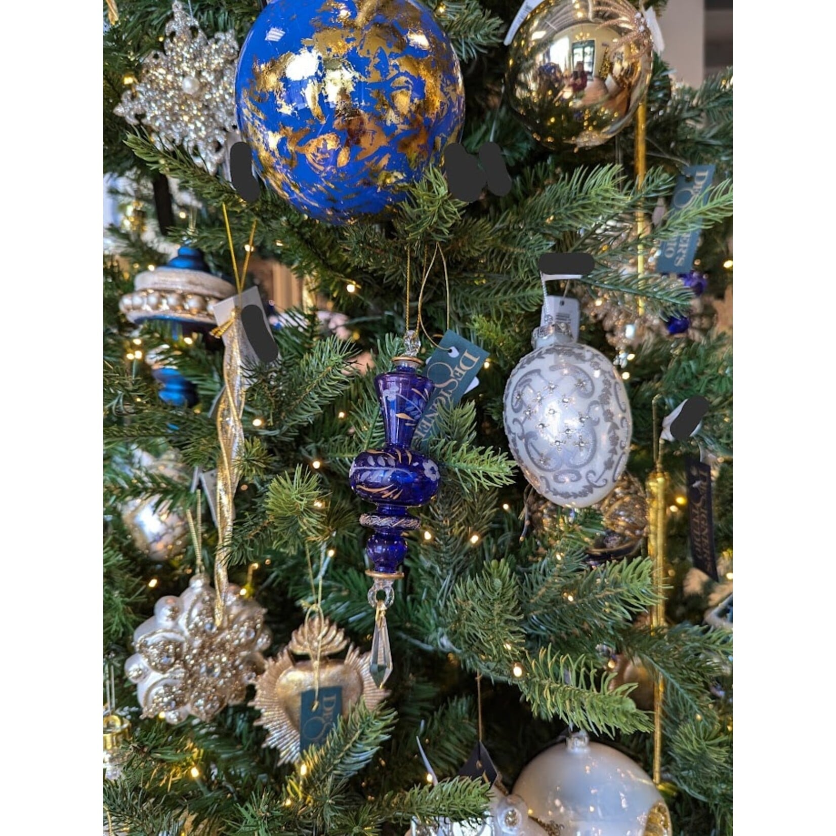 Shishi LLC Glass Whirl Leaf Gold Icicle Ornament 7"