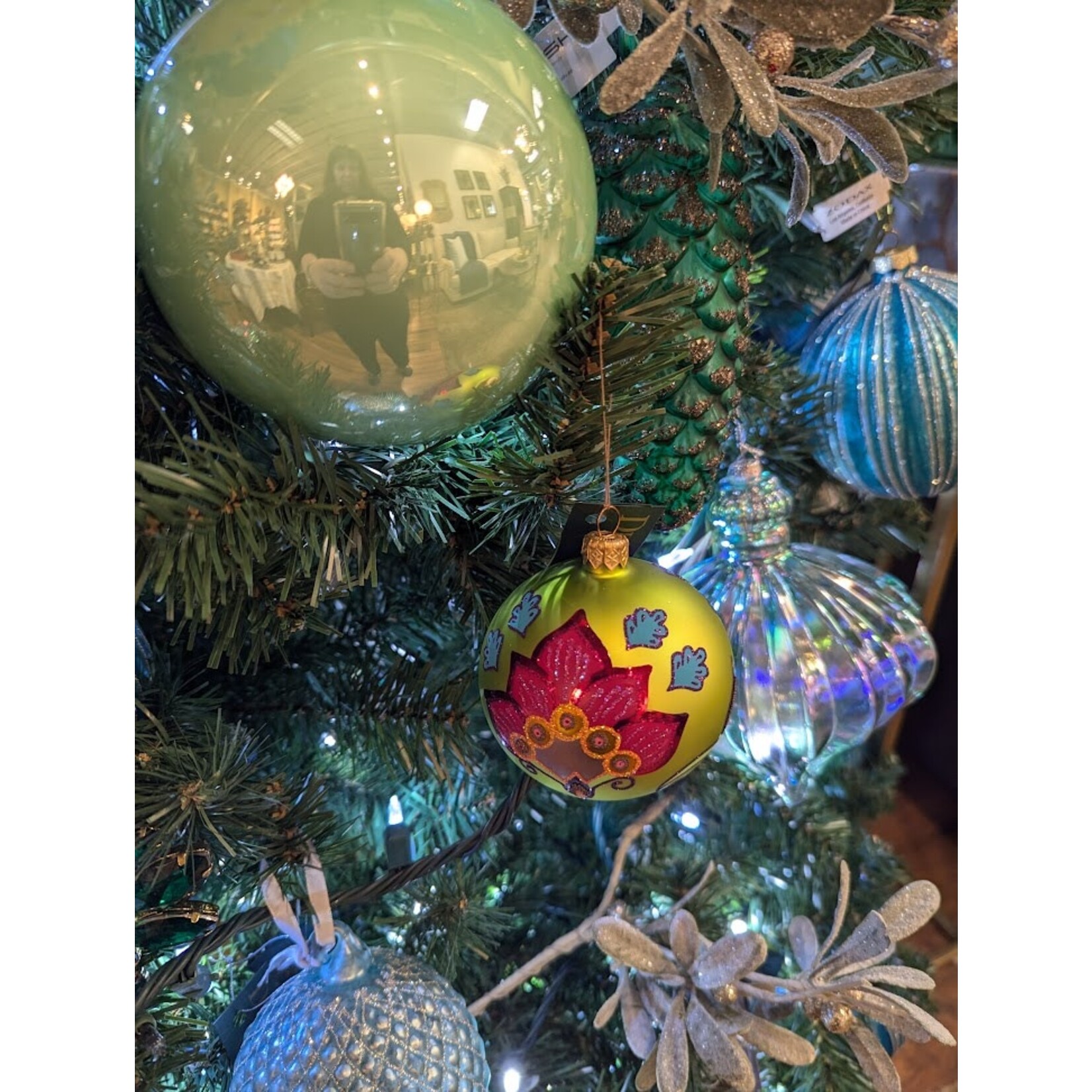 Tannenbaum Treasures Lotus Ball Ornament Green