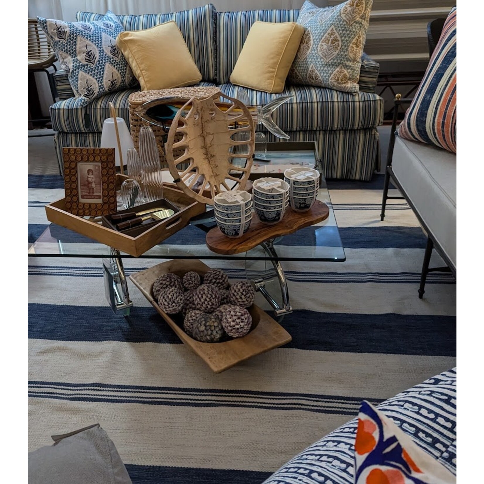 Four Seasons Furniture Seashell Yellow Square Box Pillow
