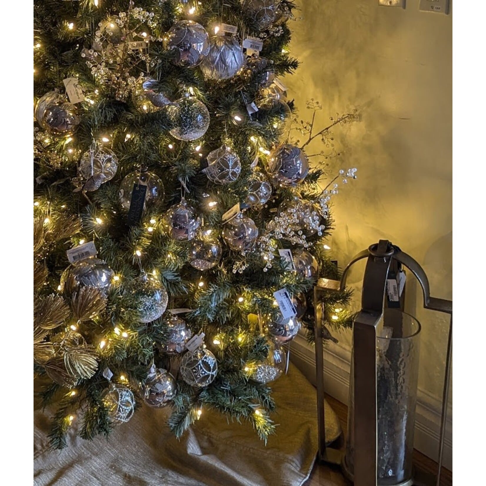 Zodax Antique Leaf Gold & Pearl Glass Ball Ornament 4"