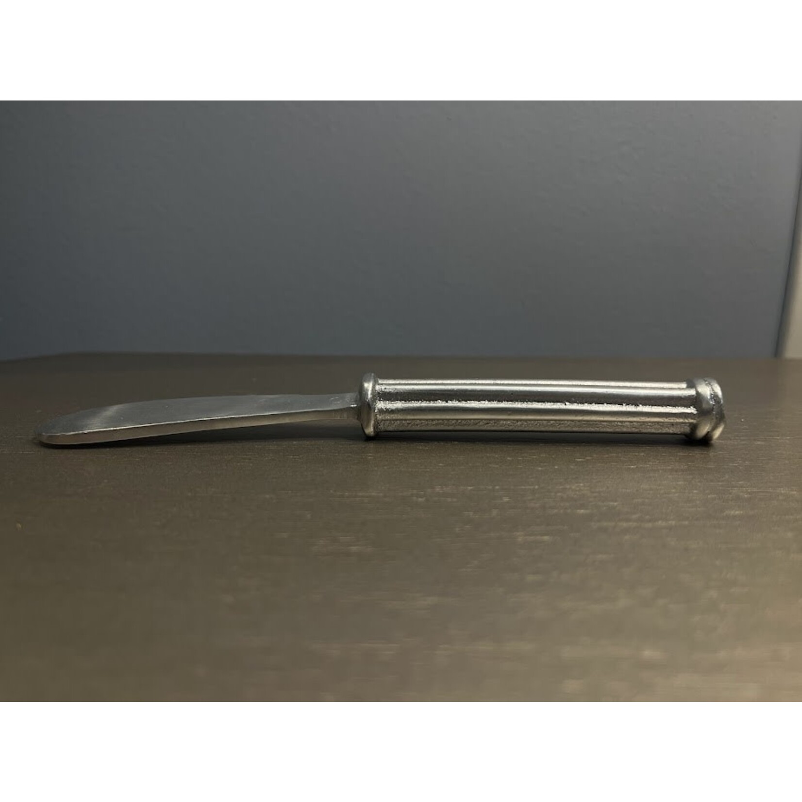 Mariposa Classic Spreader