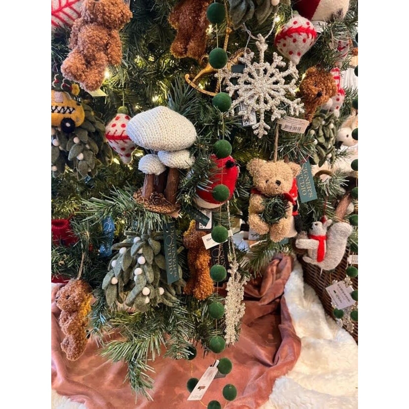 Shishi LLC Green Velvet Ball Holiday Garland 72"