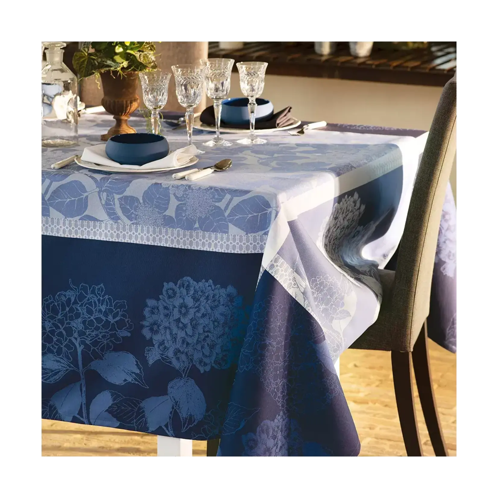 Garnier Thiebaut Hortensias Bleu Cotton Napkin