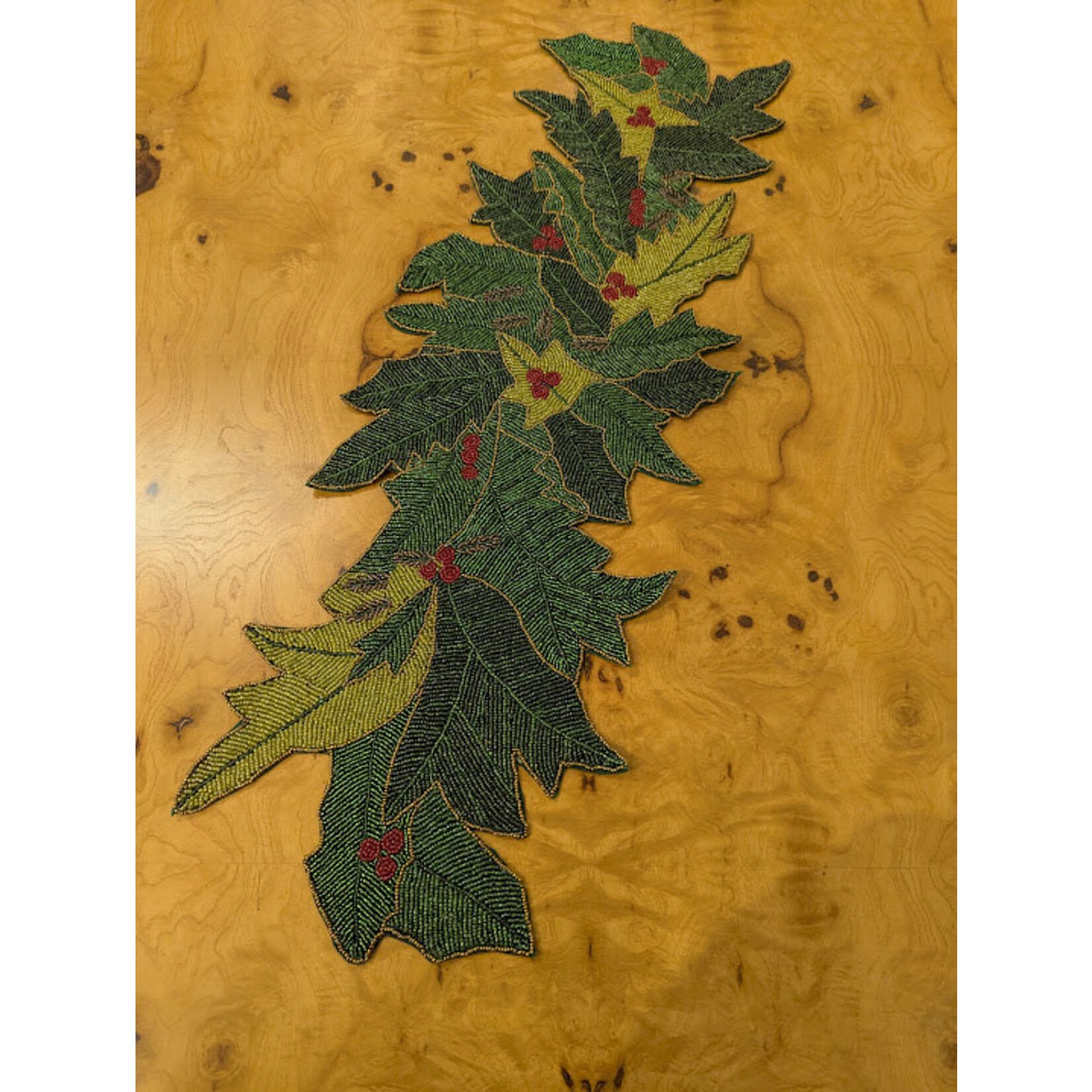 Saro Trading Company Noel Runner Beaded Green Holly