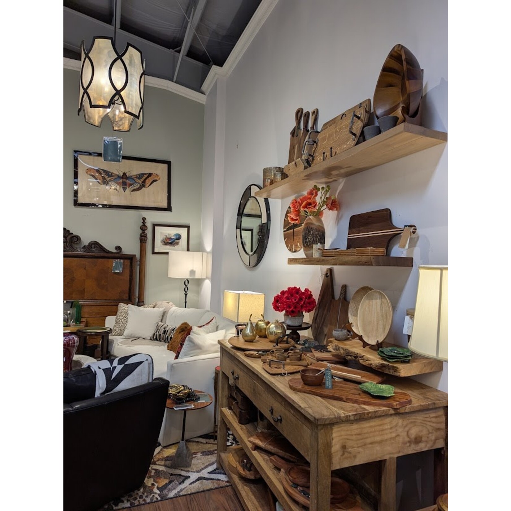 Baker Furniture Tatiana Scalloped Pendant CE