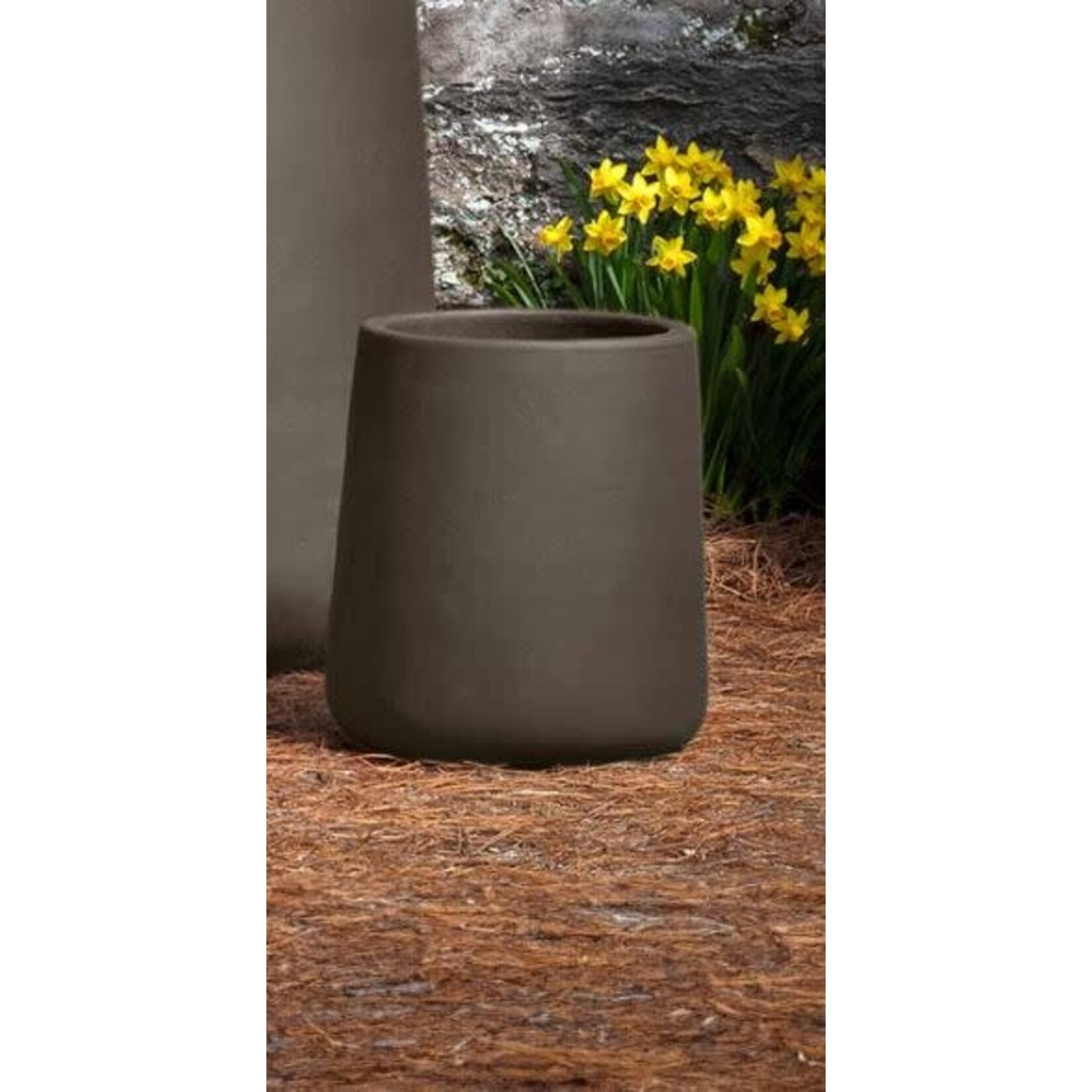 Campania Berwyn Handmade Weather-Resistant Terracotta Planter