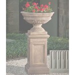 Campania Coachhouse Urn with Pedestal Natural