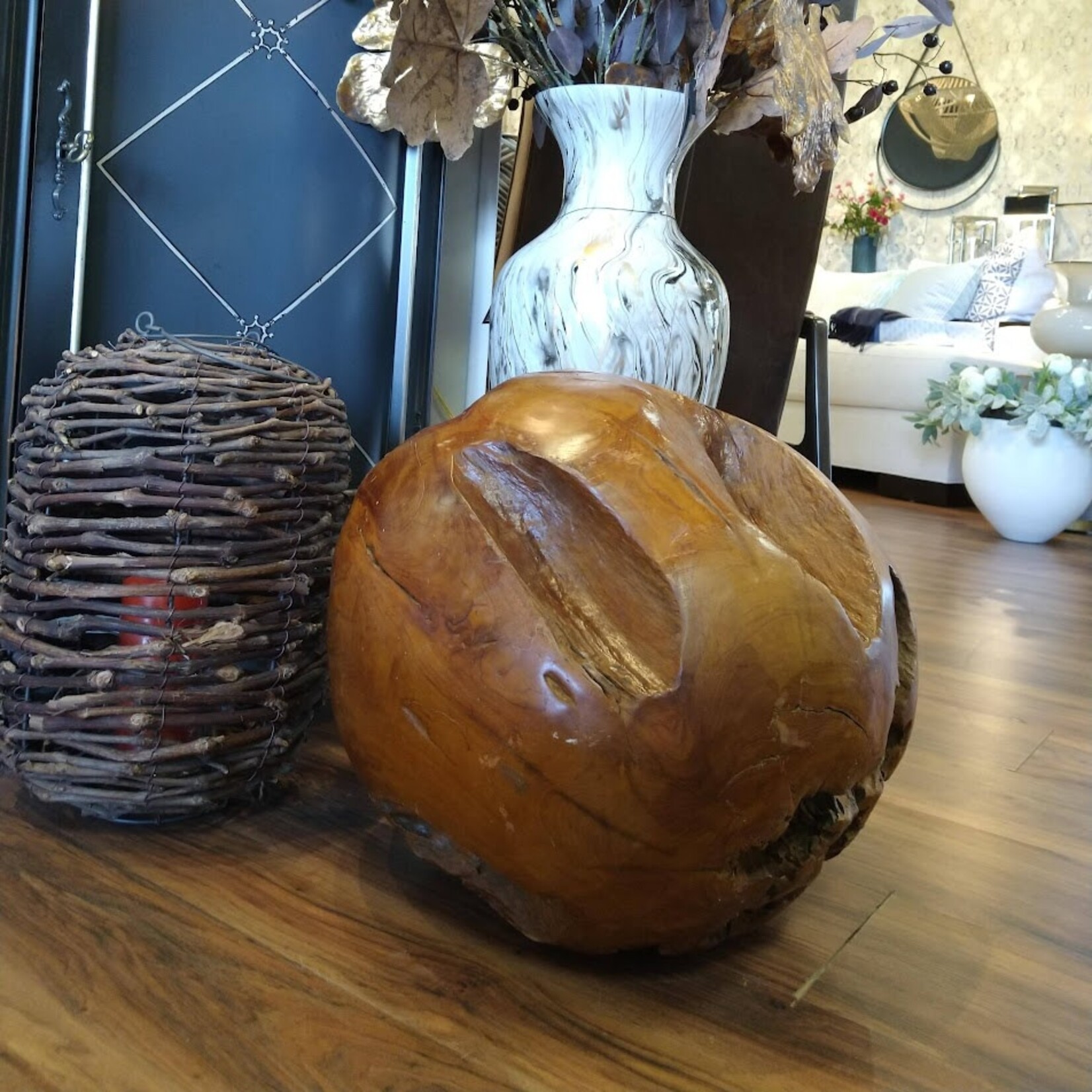 Mumbo Jumbo Imports Small Root Ball 16"