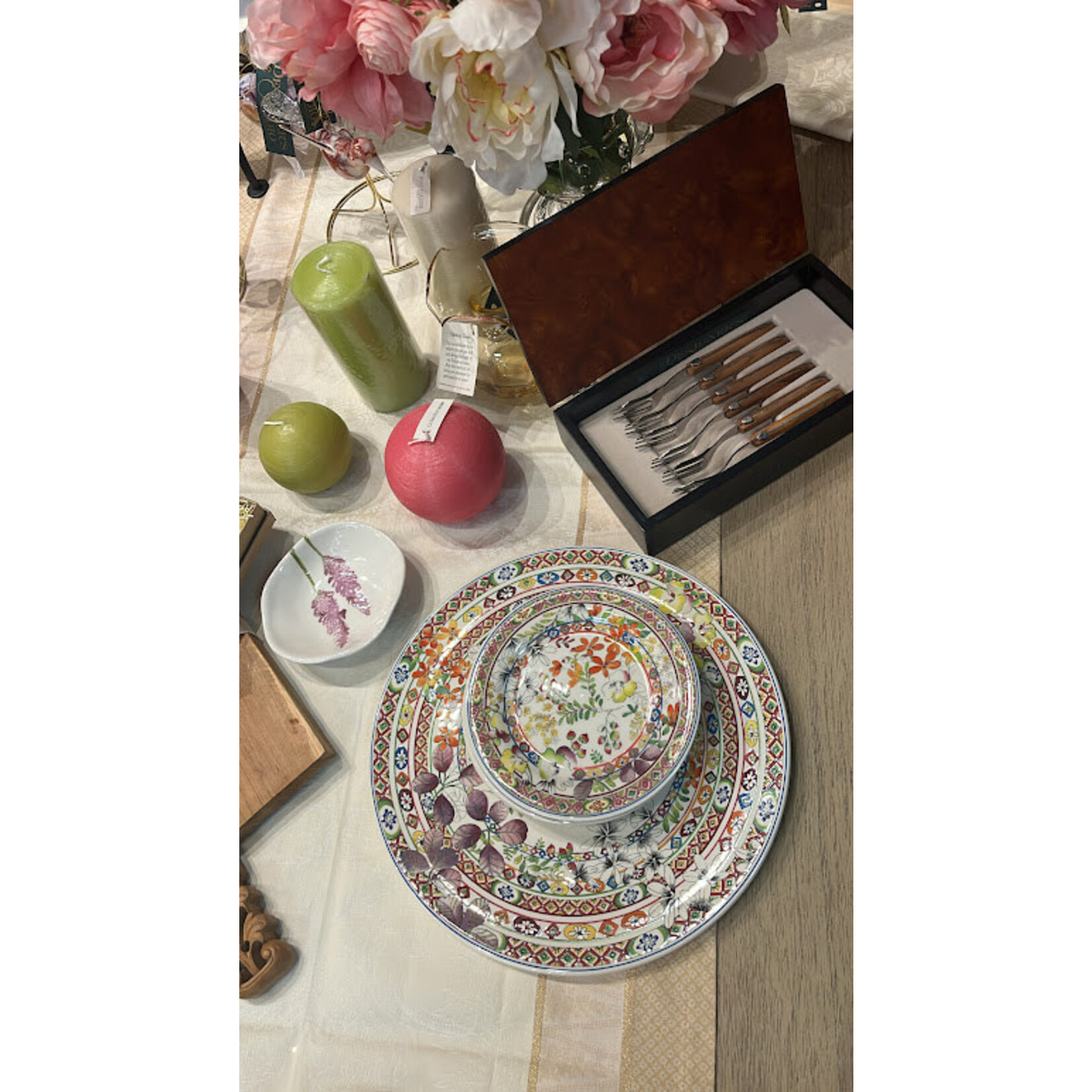 Gien Bagatelle Floral & Leaf Cake Platter