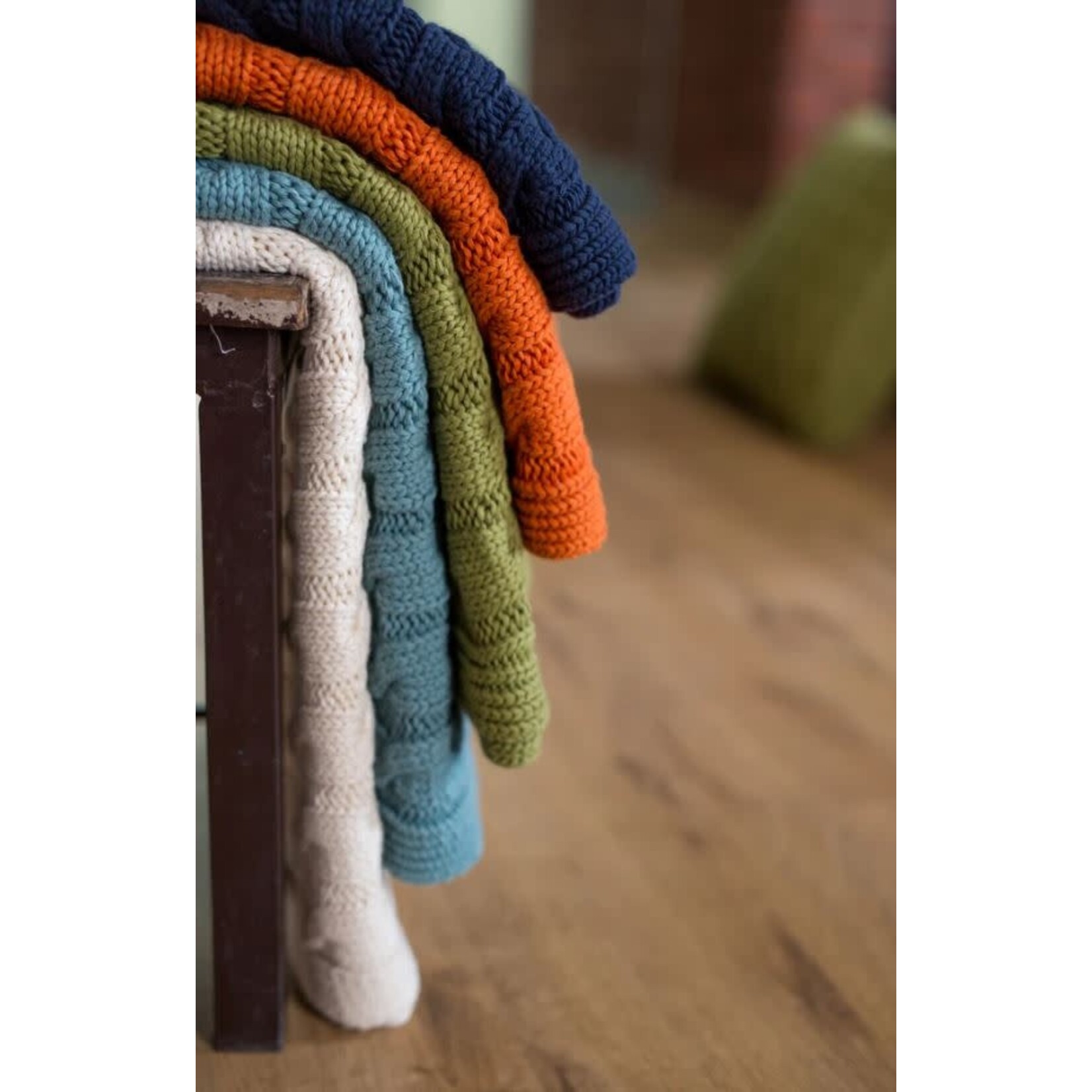 Darzzi LLC Big Cable-Knit Throw Blanket - Navy Blue