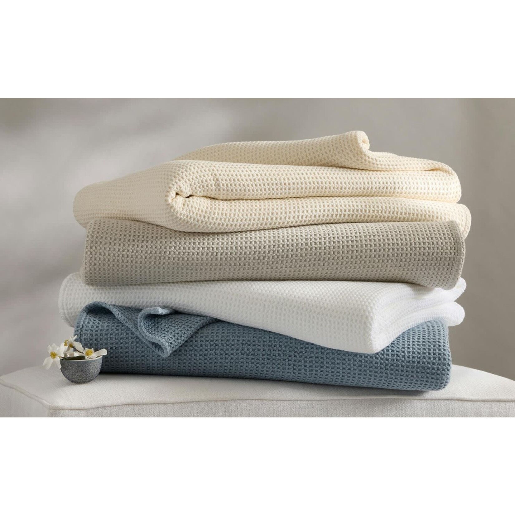 Matouk Chatham Blanket