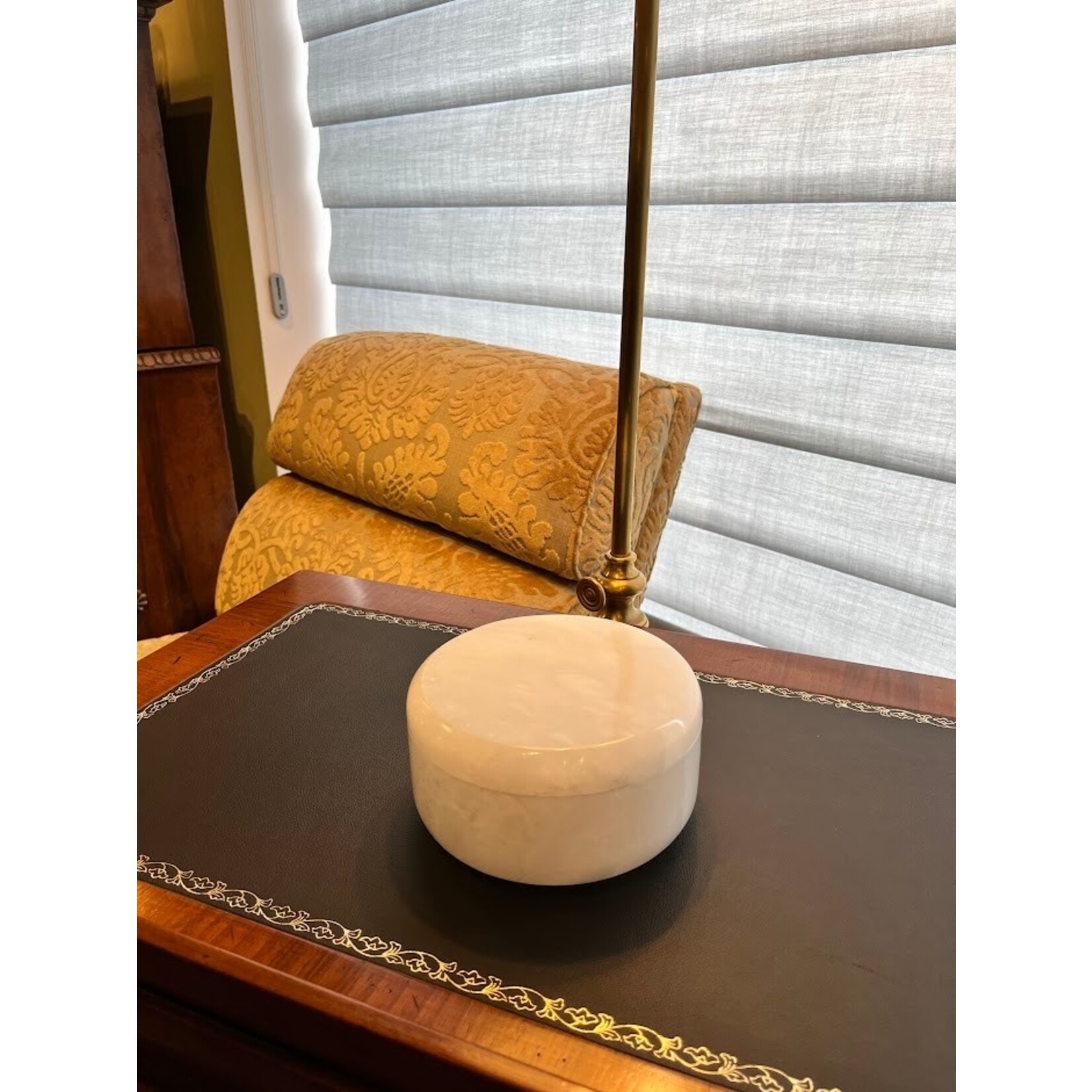 Blue Ocean Traders Alabaster Box Round