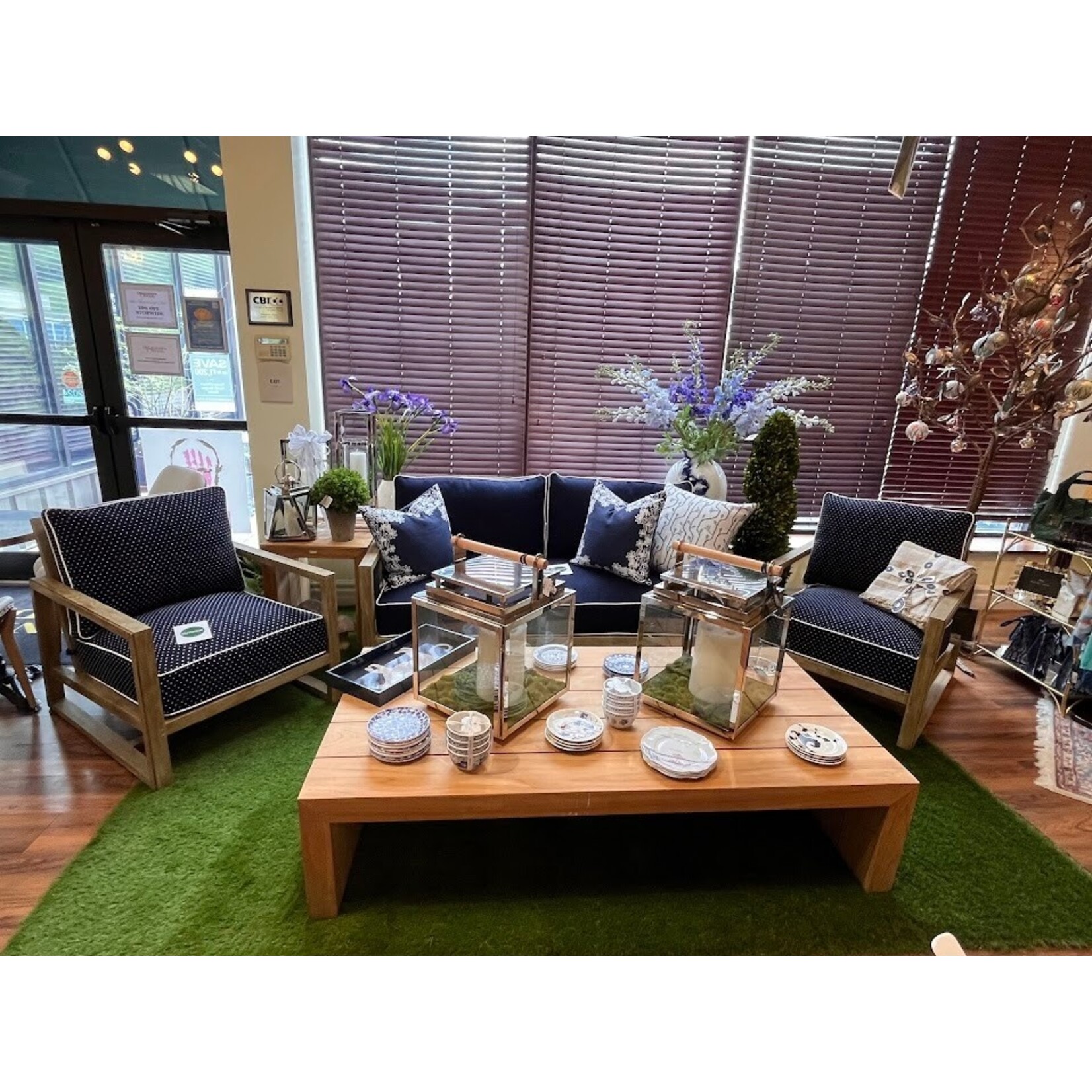 Summer Classics Avondale Oyster Teak Loveseat with Avila Navy Cushion