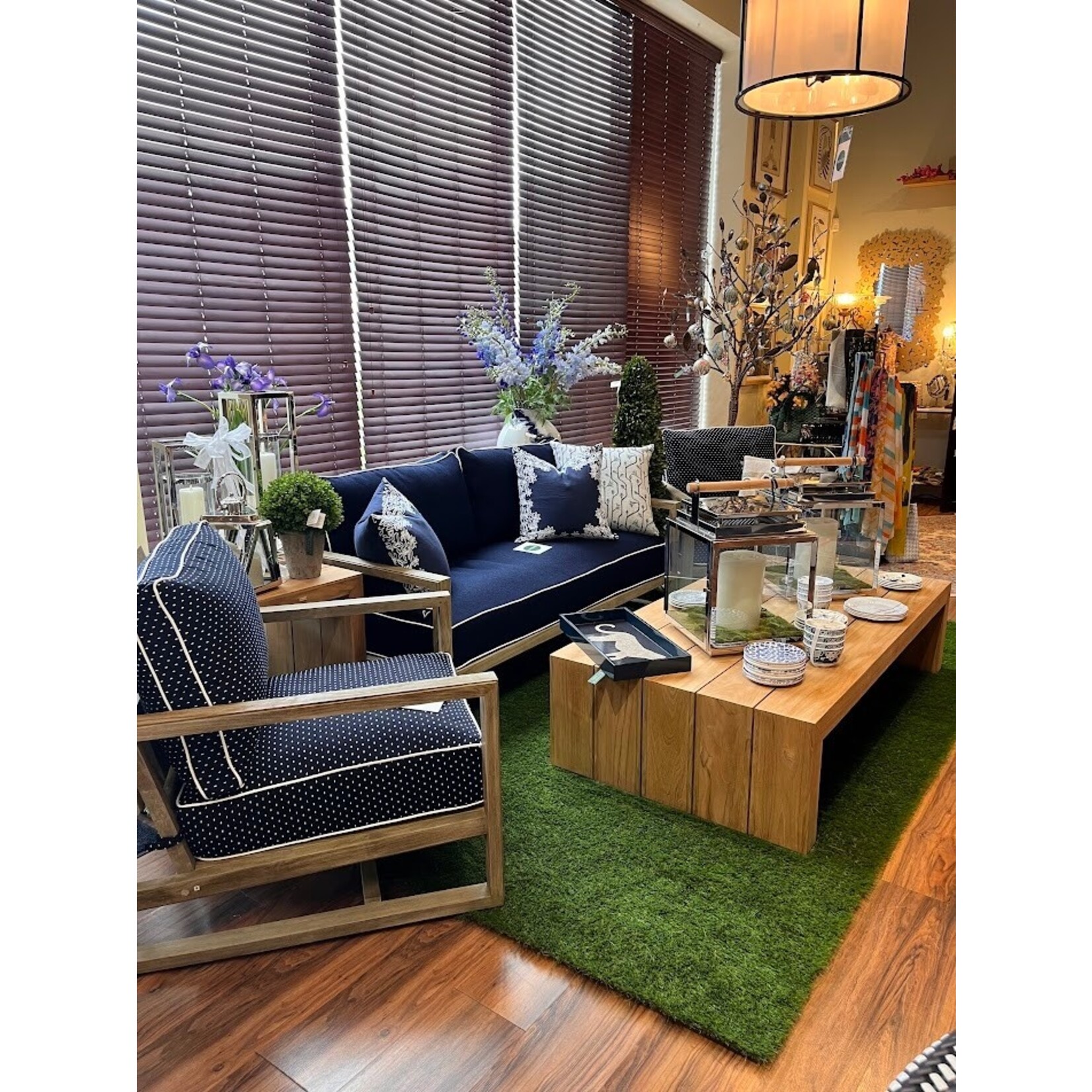 Summer Classics Avondale Oyster Teak Loveseat with Avila Navy Cushion