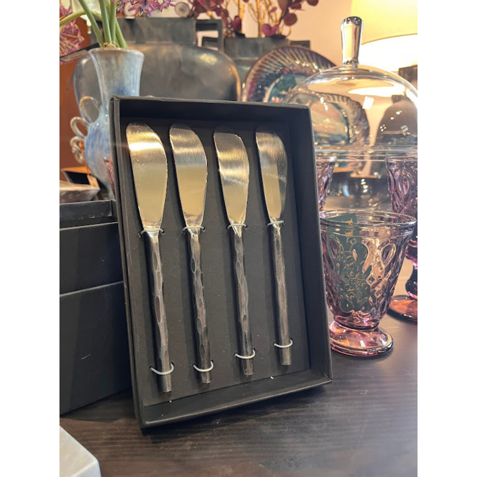 Texxture Tomini Hand Forged Stainless Steel Spreaders Set of 4