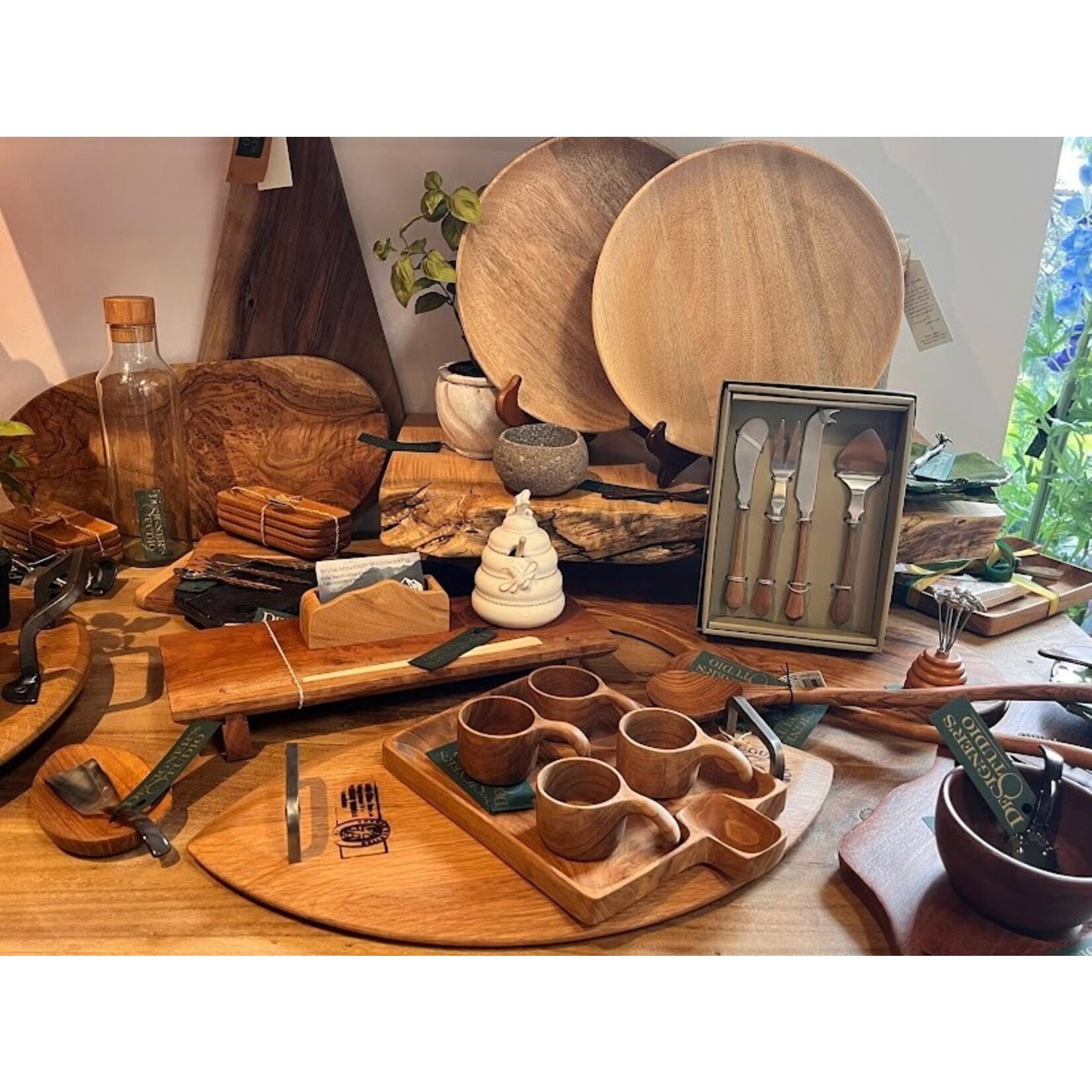 Texxture Chiku Teak Teardrop Bowl