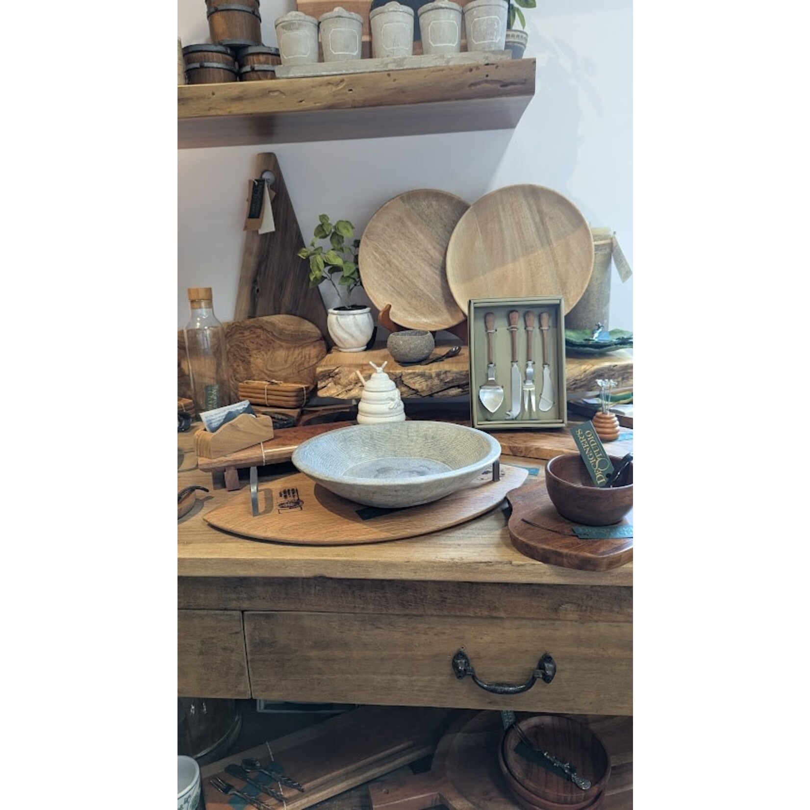 Bidk Home Limestone Plate Large