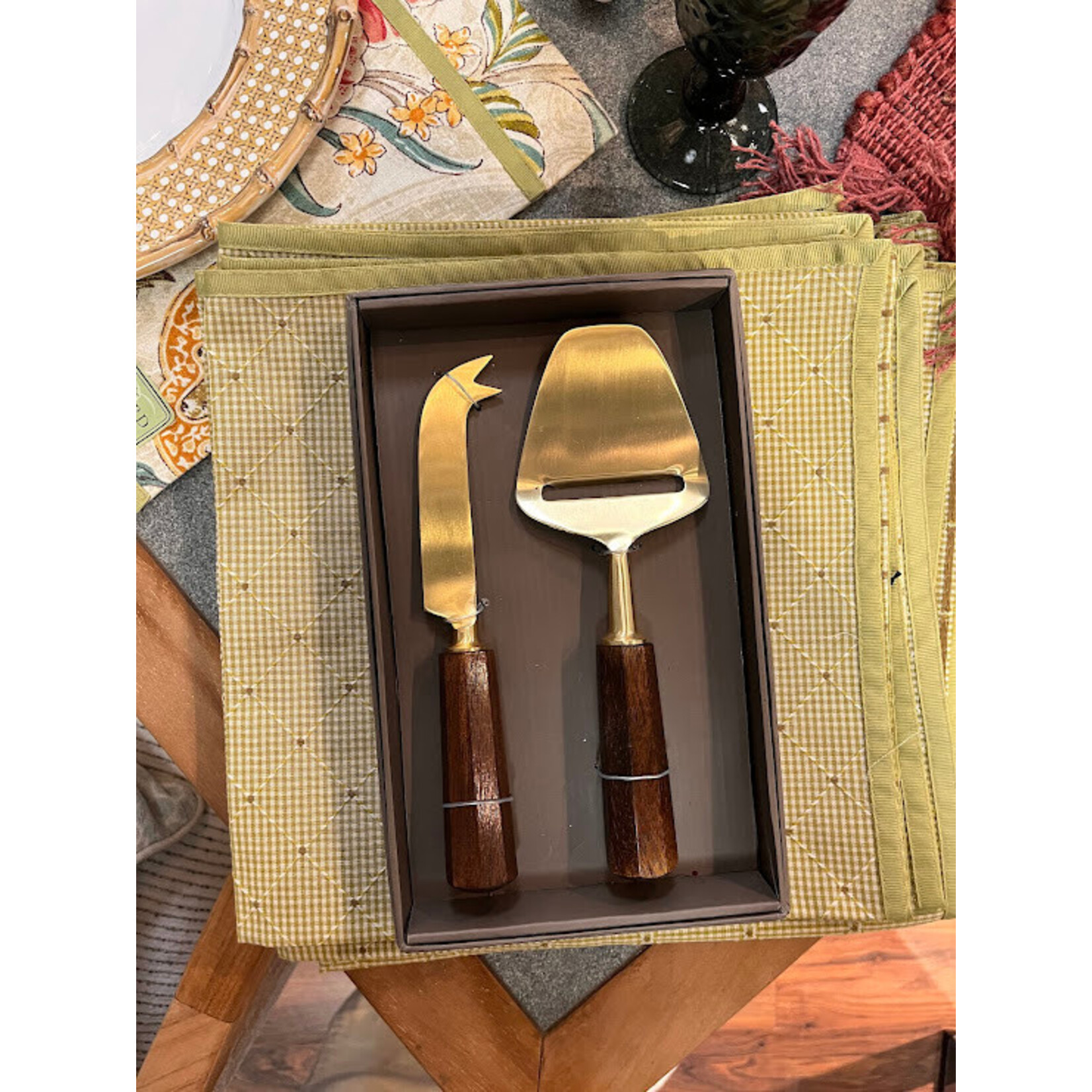 Tozai Wood & Gold Cheese Set