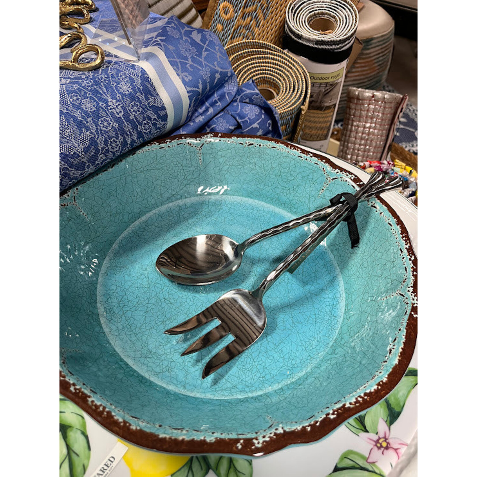 Mantra International Scalloped Salad Serving Set
