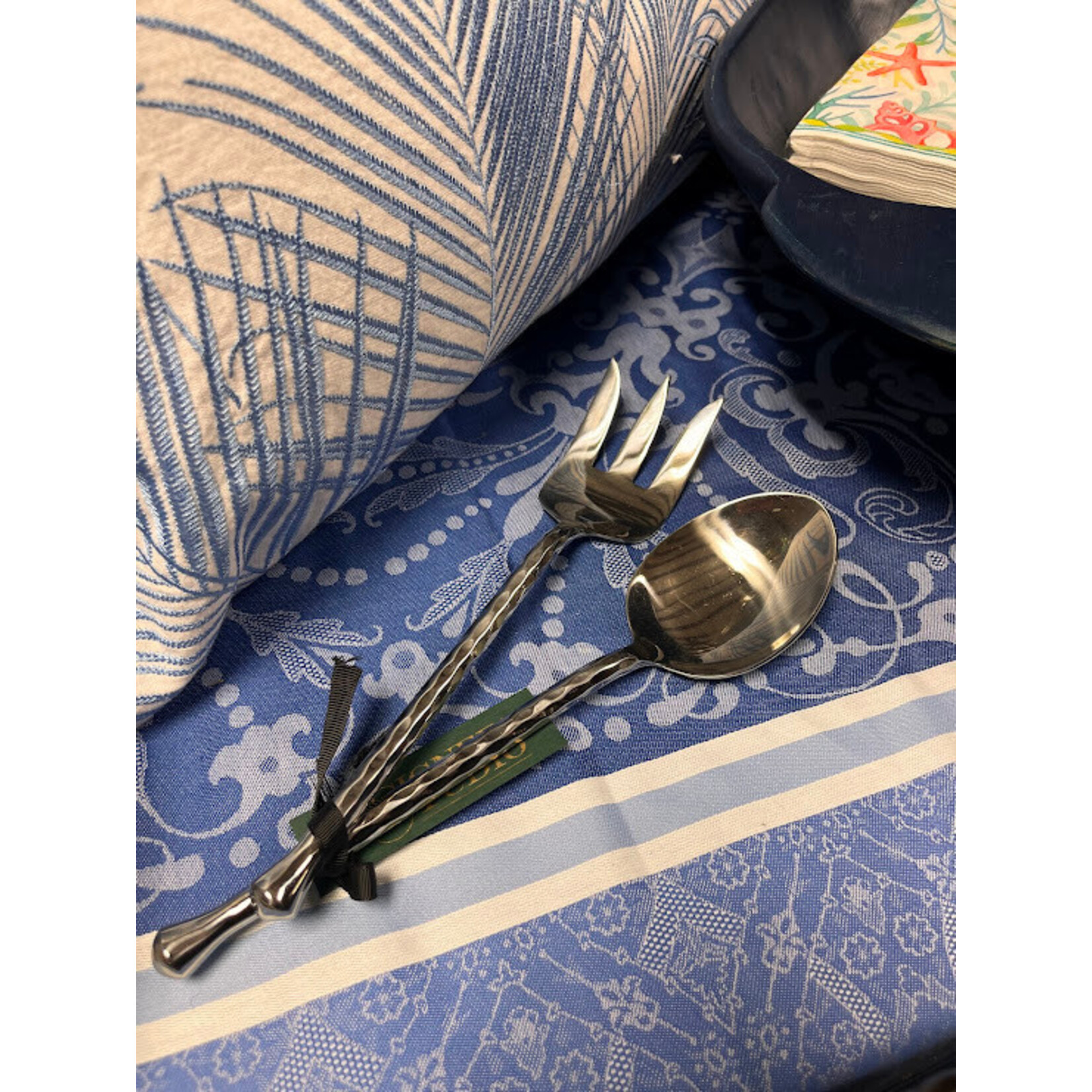Mantra International Scalloped Salad Serving Set