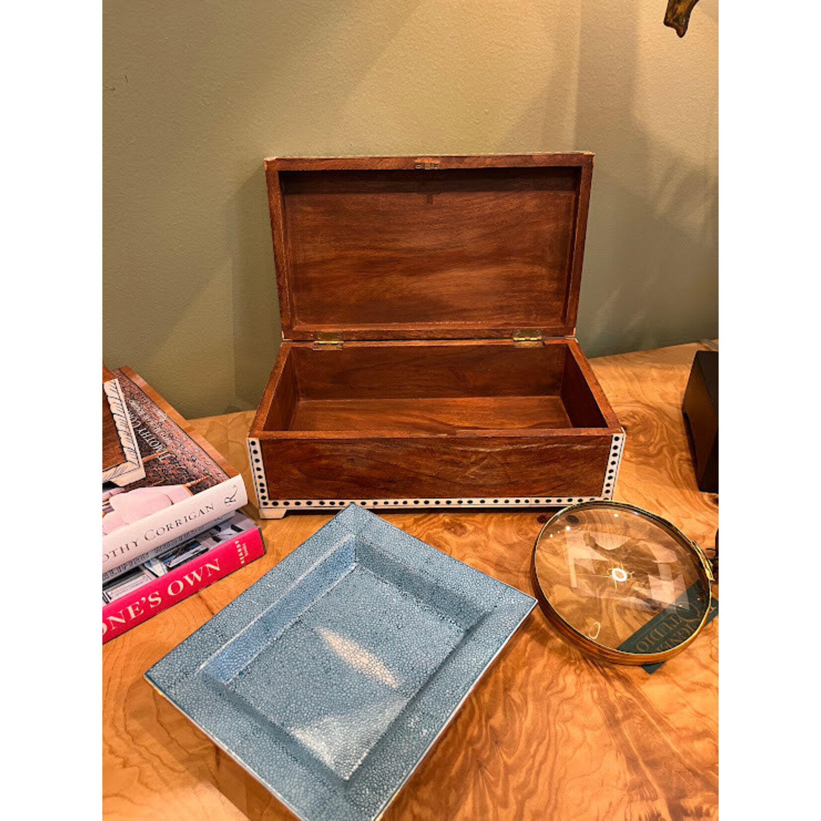 Tozai Inlaid Hand Painted Box Large