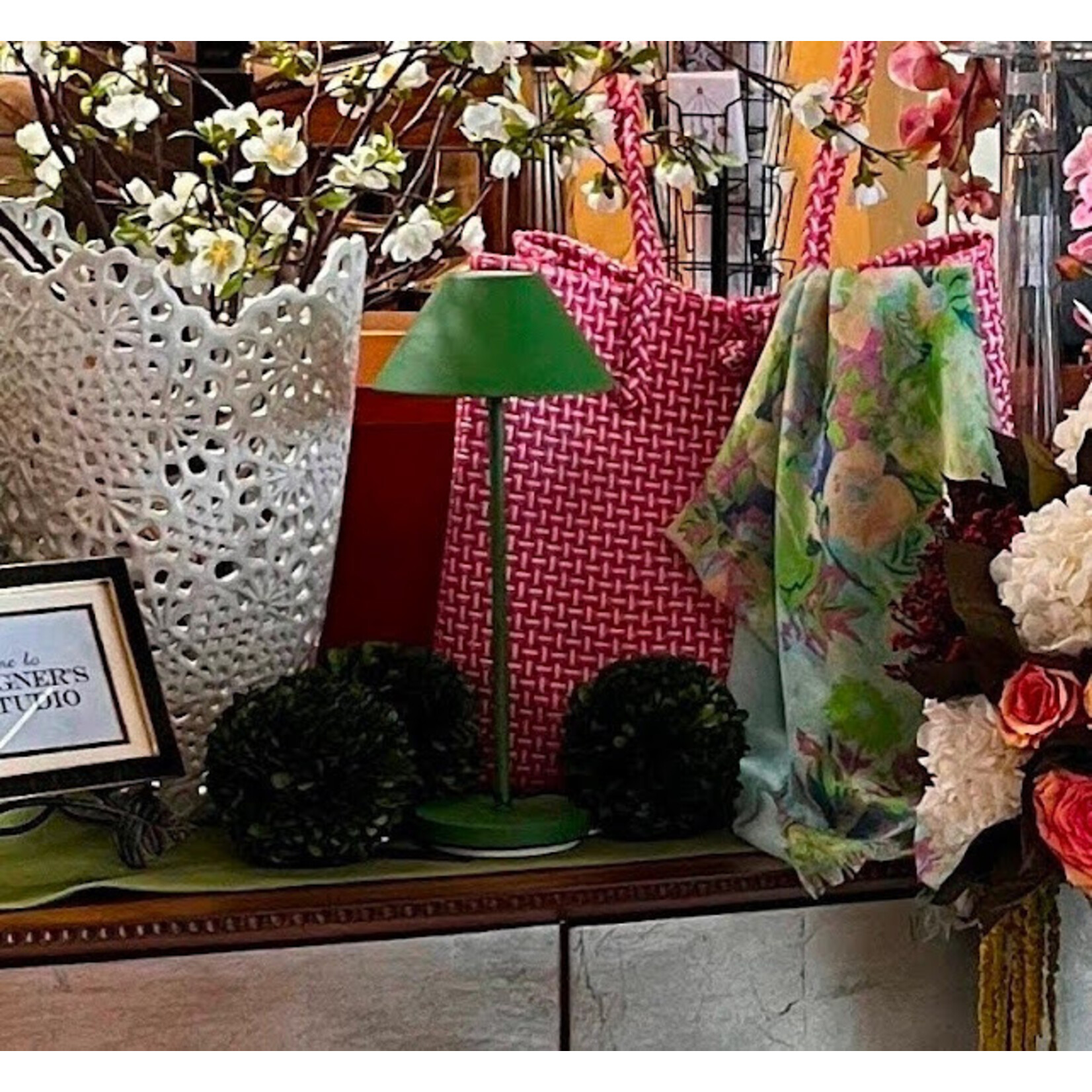 Napa Home and Garden Alluna Cordless LED Lamp