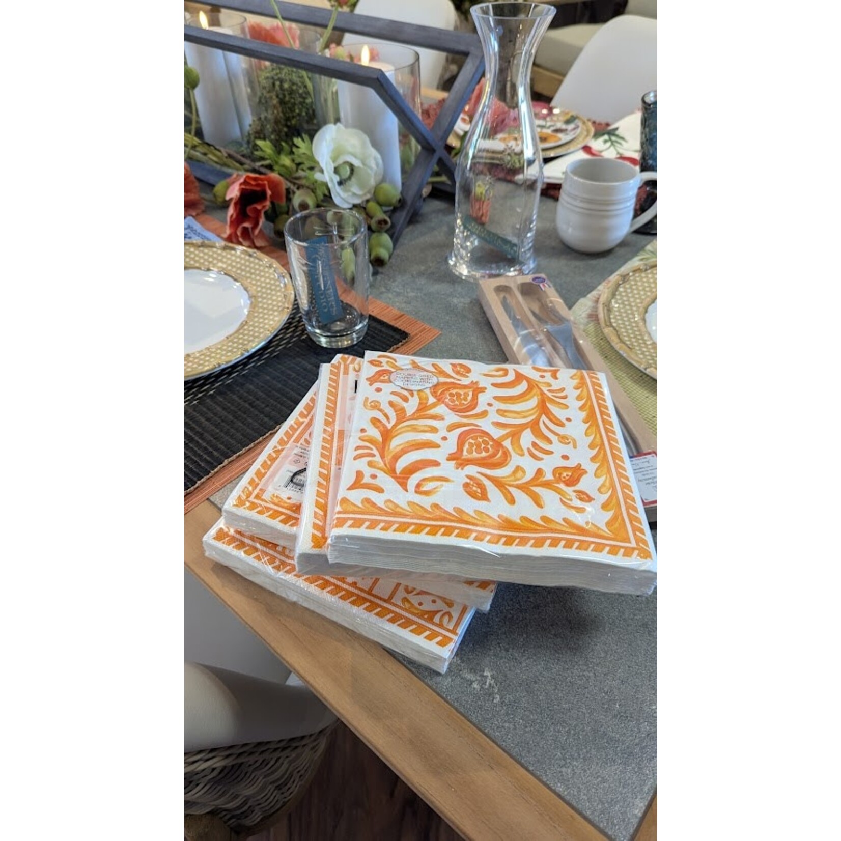 Le Cadeaux Sicily Orange Patterned Paper Dinner Napkins