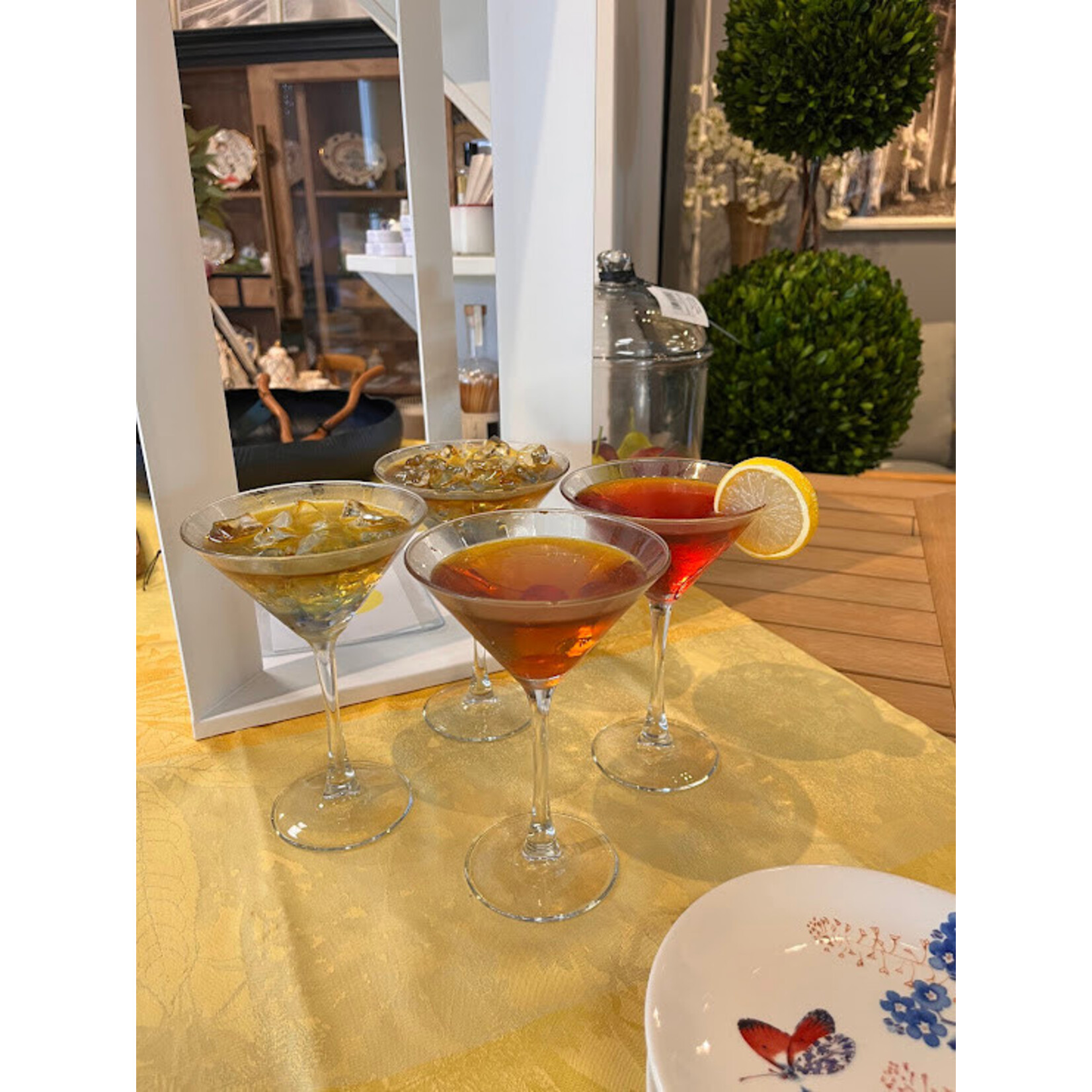 Jeremy Place Frosted Pink Martini Faux with Lemon
