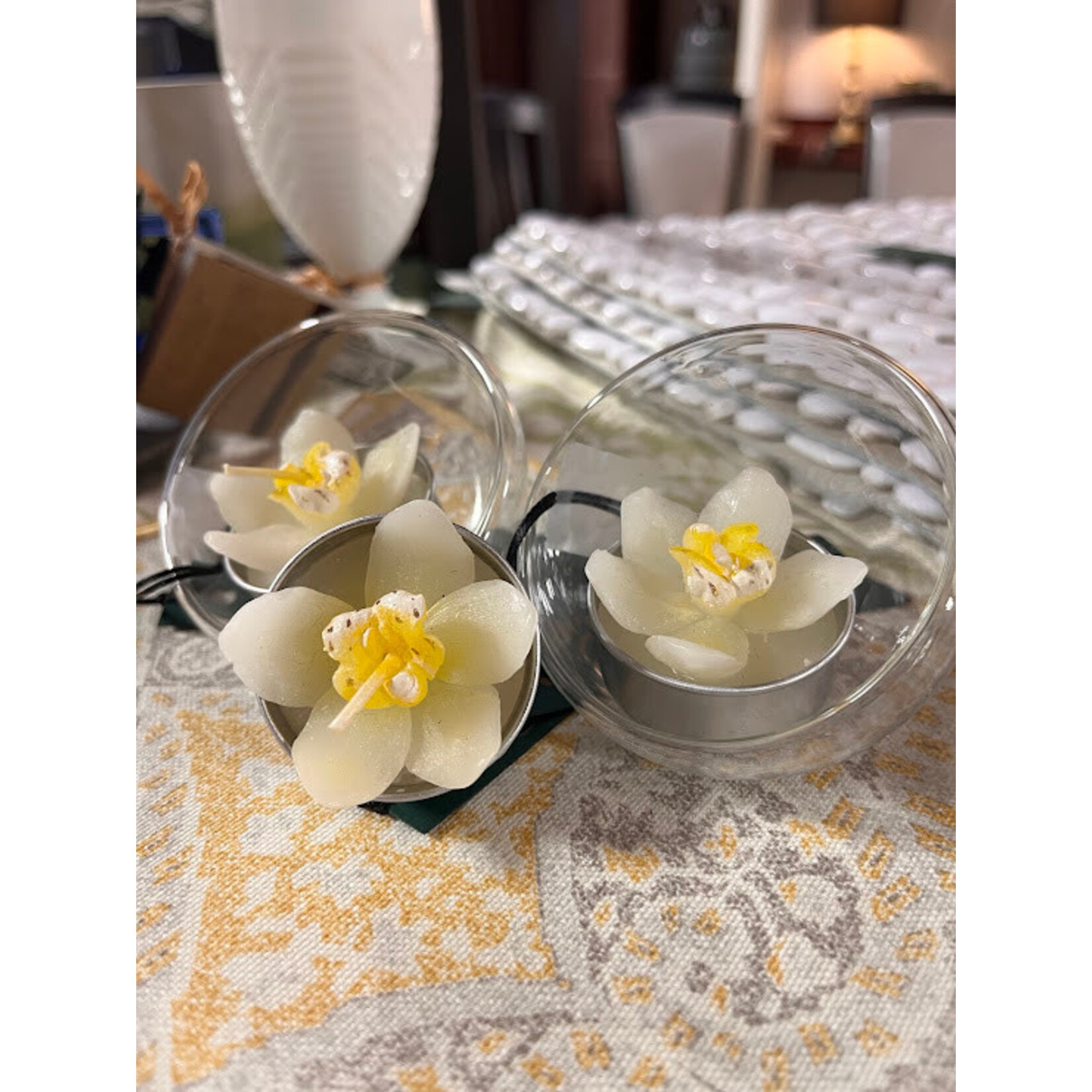 Roost White Orchid Tealight Candle