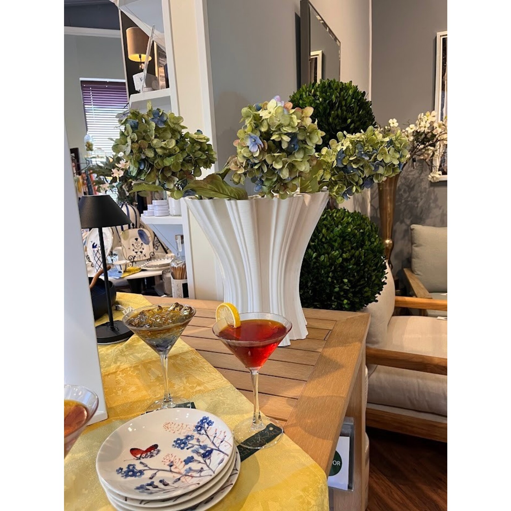 Winward Home Artificial Hydrangea Watercolor Blossom 23"