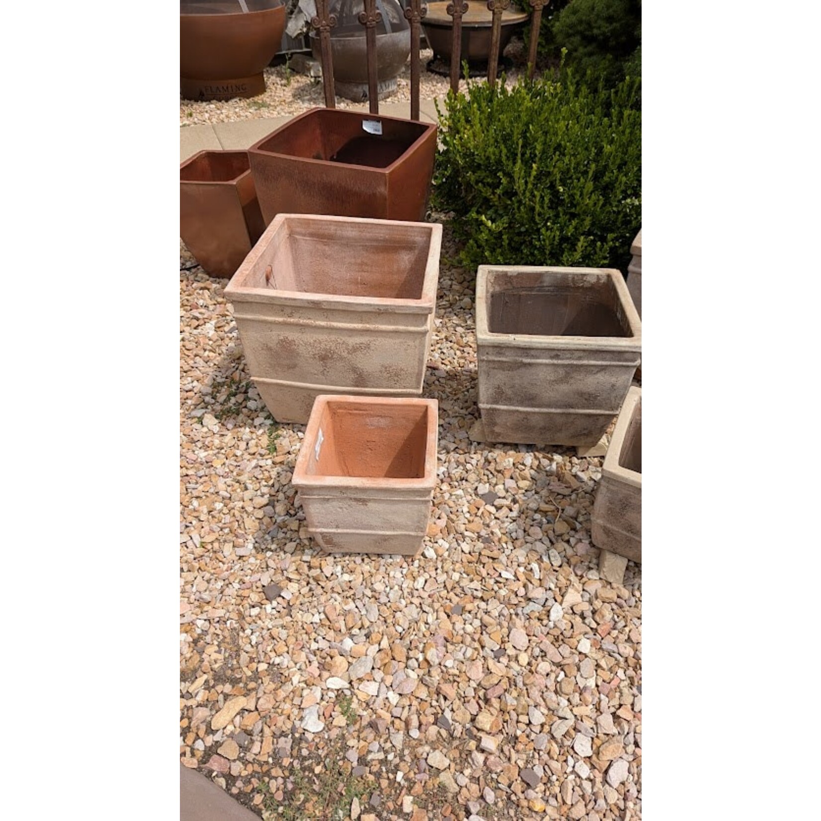 Campania Antico Terracotta Square Planter - Large 19.25" x 17.75"